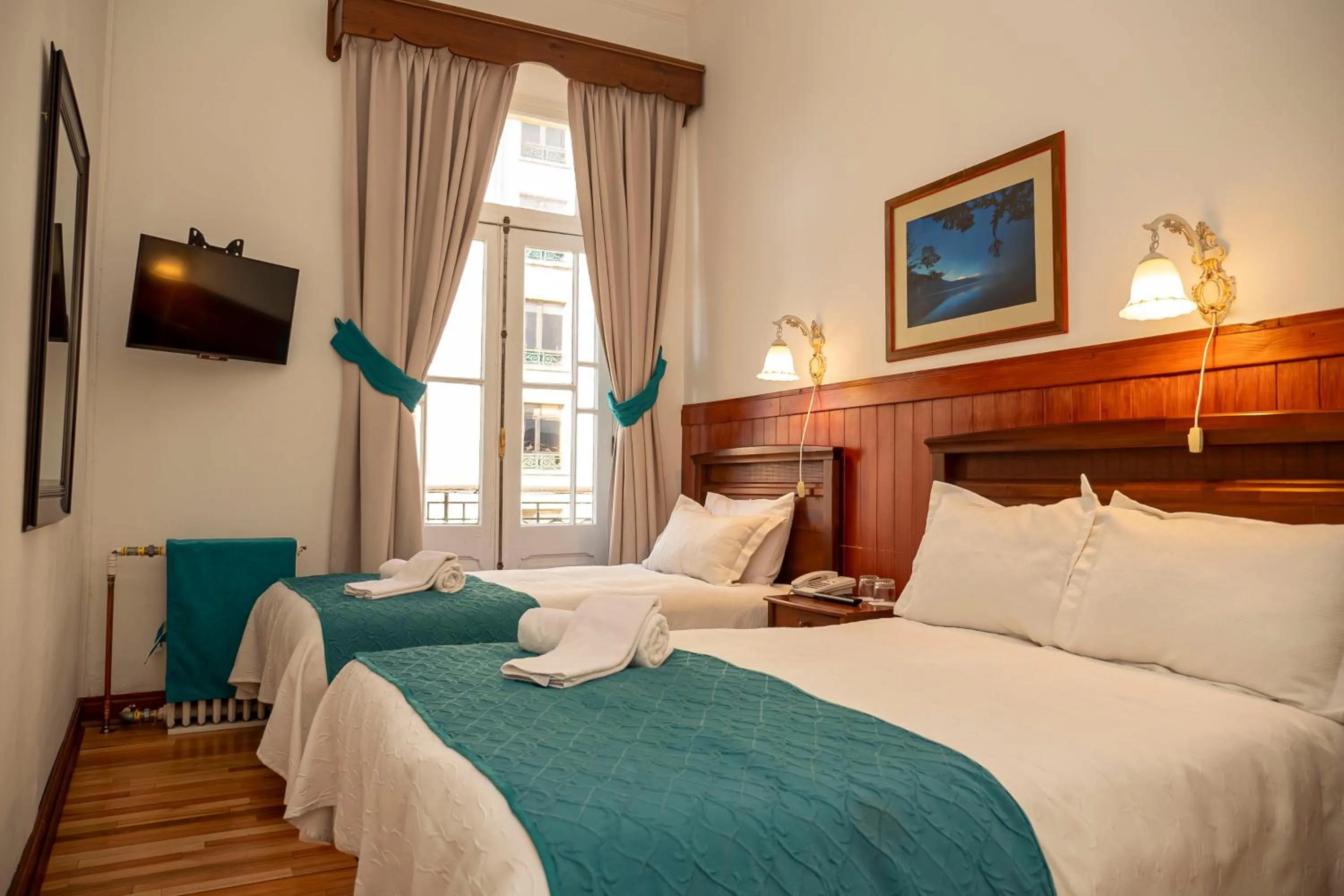 Photo of the whole room, Bed in Hotel Plaza