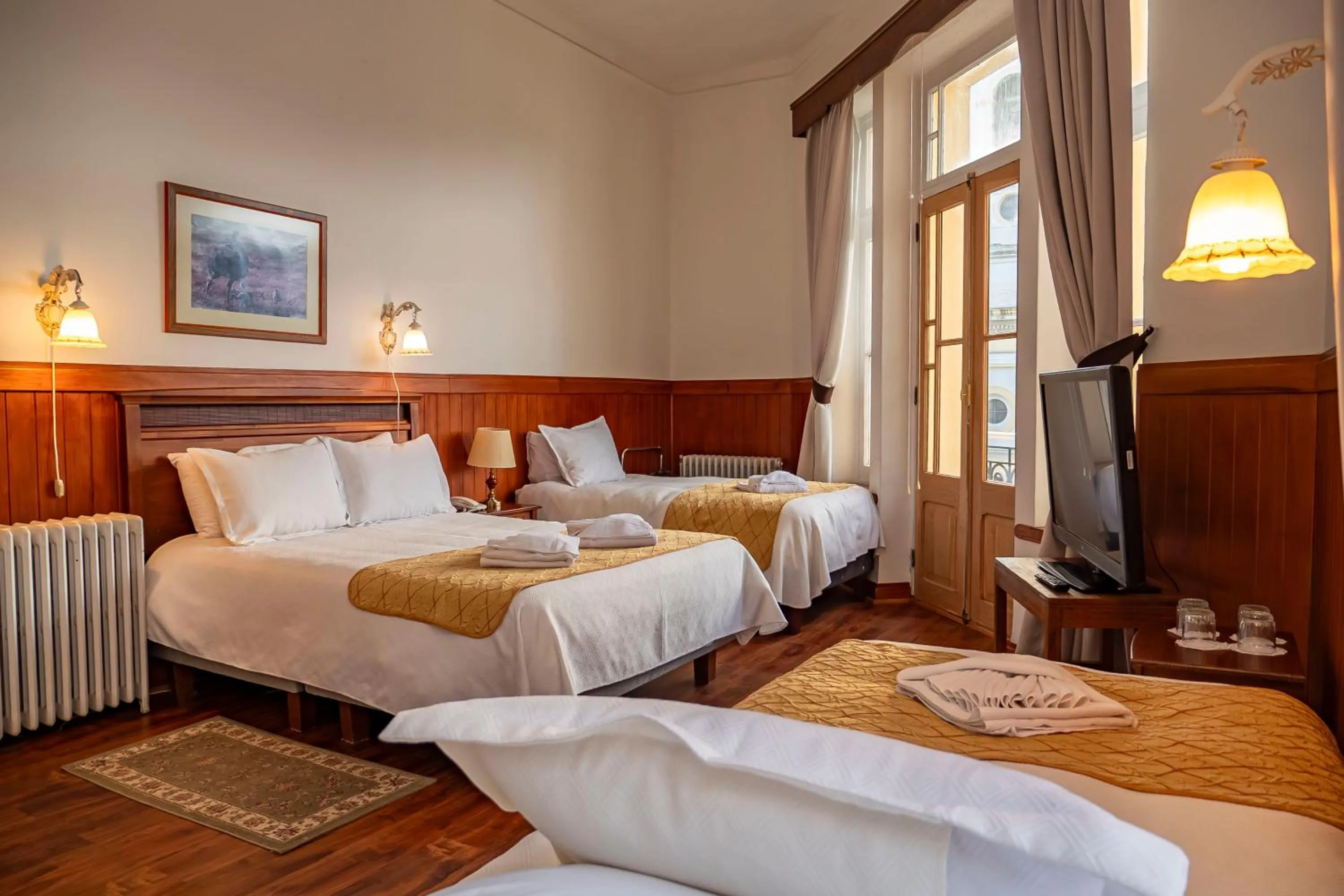 Photo of the whole room, Bed in Hotel Plaza