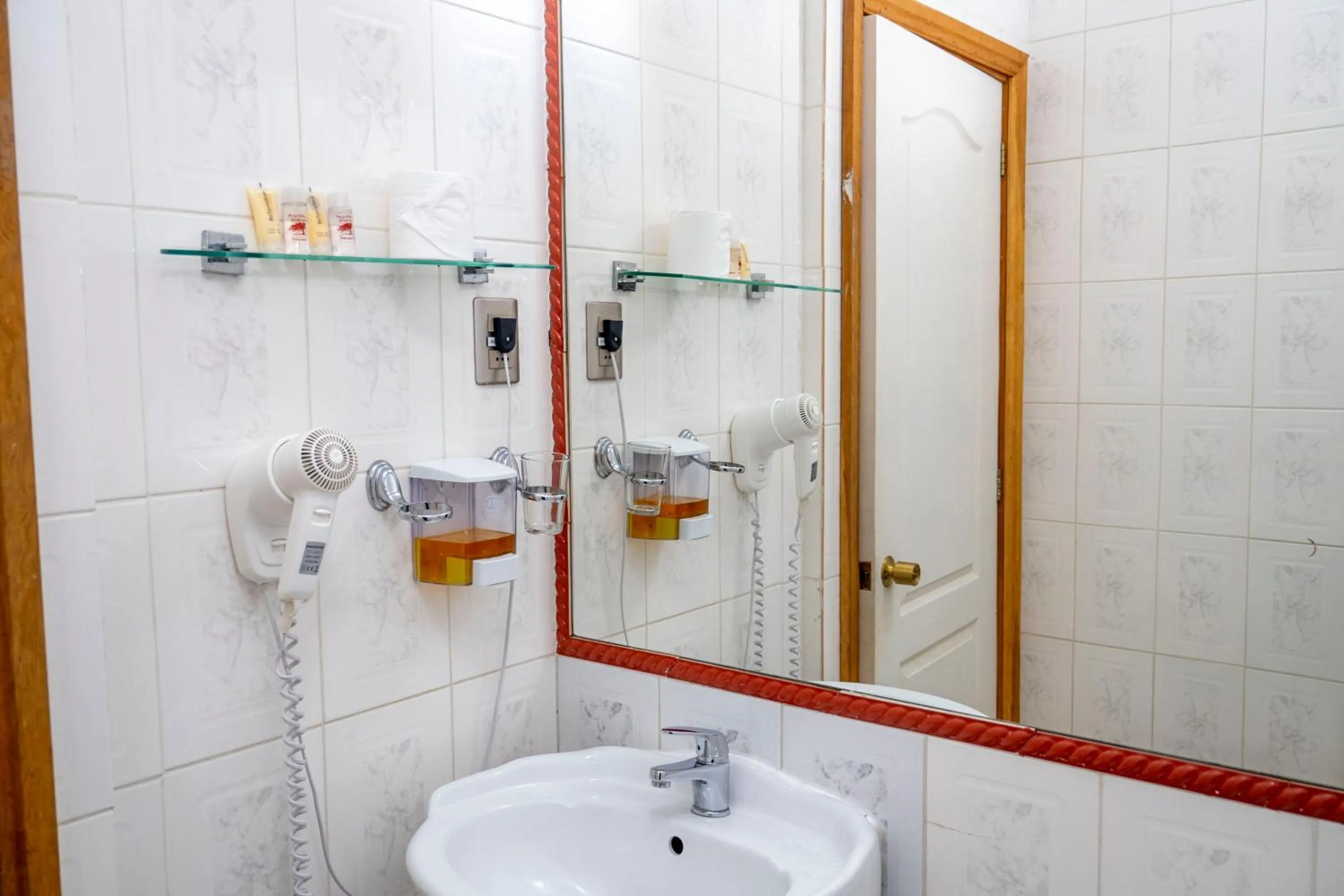 Bathroom in Hotel Plaza