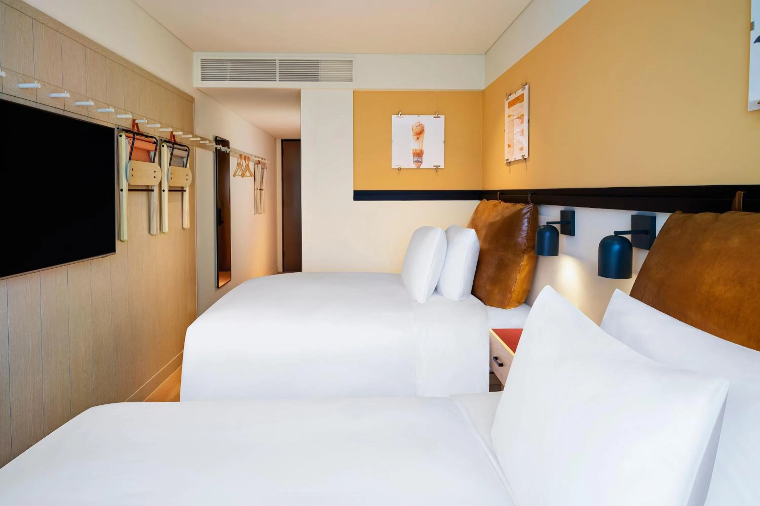 Photo of the whole room, Bed in Moxy Seoul Myeongdong