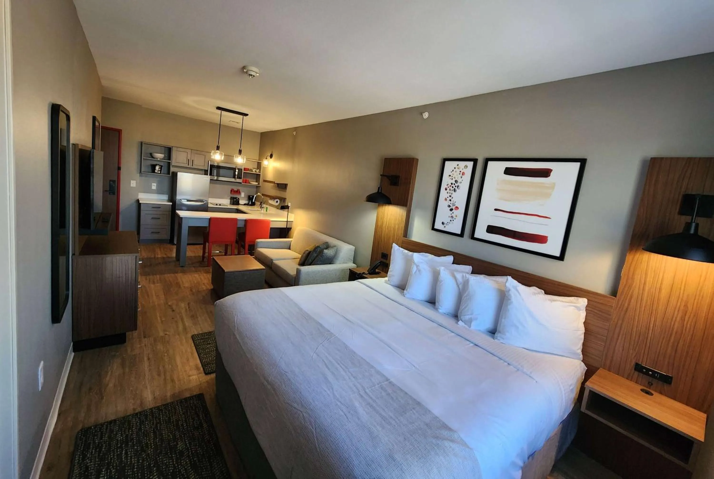 Photo of the whole room, Bed in Hawthorn Extended Stay by Wyndham Del Rio
