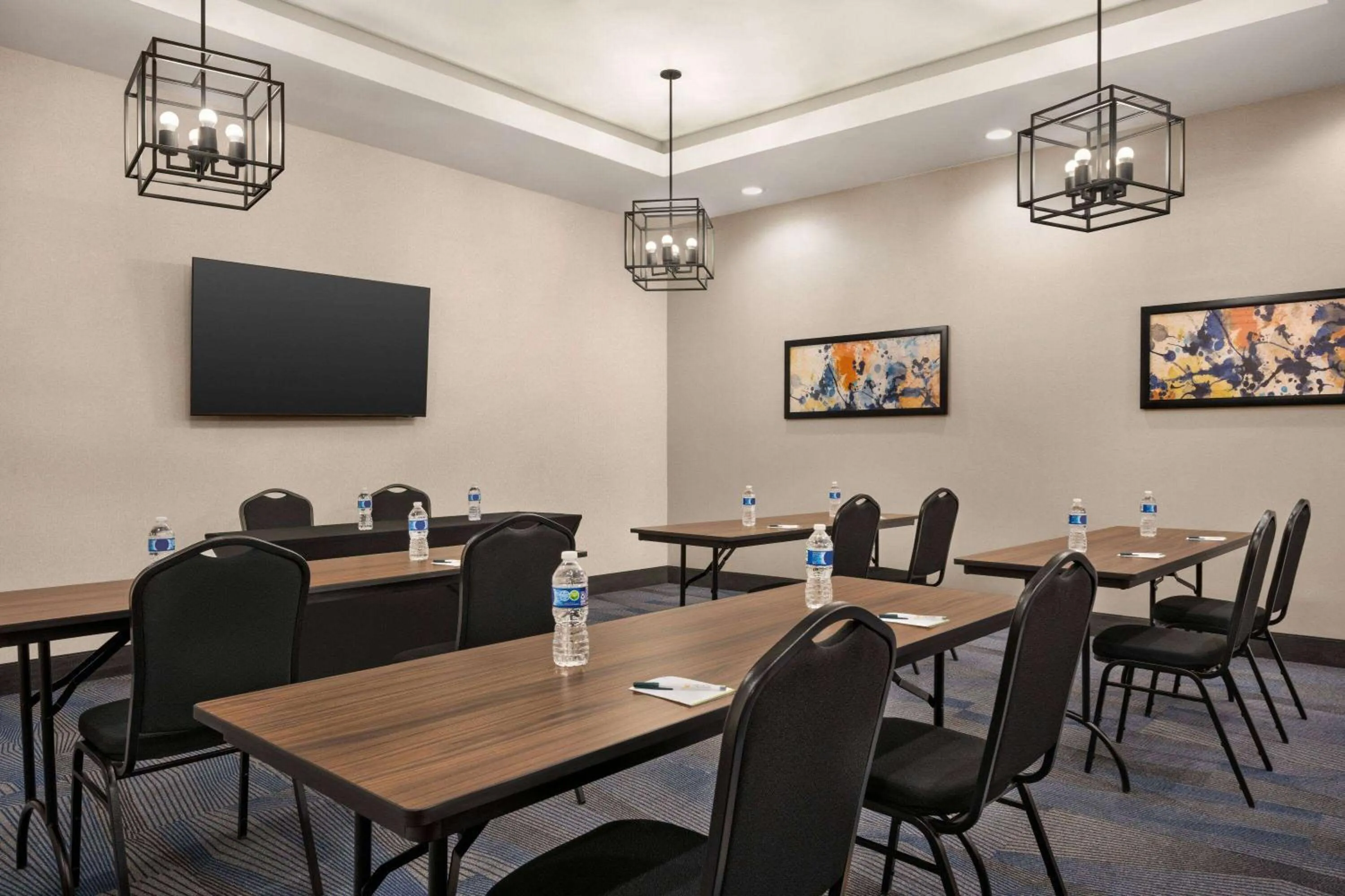 Meeting/conference room in Hawthorn Extended Stay by Wyndham Del Rio