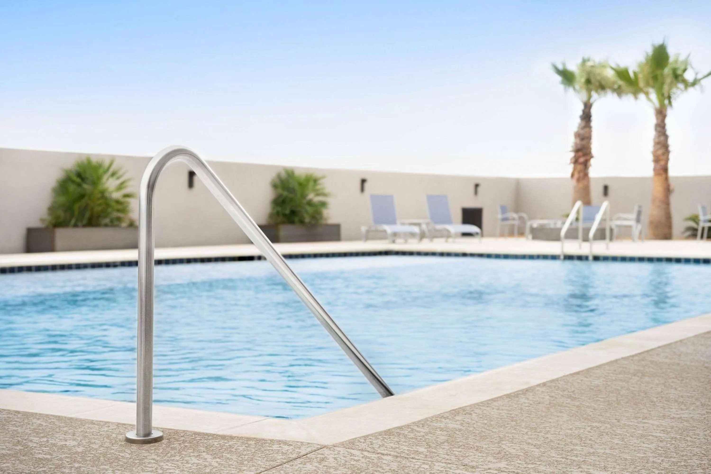 Swimming pool in Hawthorn Extended Stay by Wyndham Del Rio