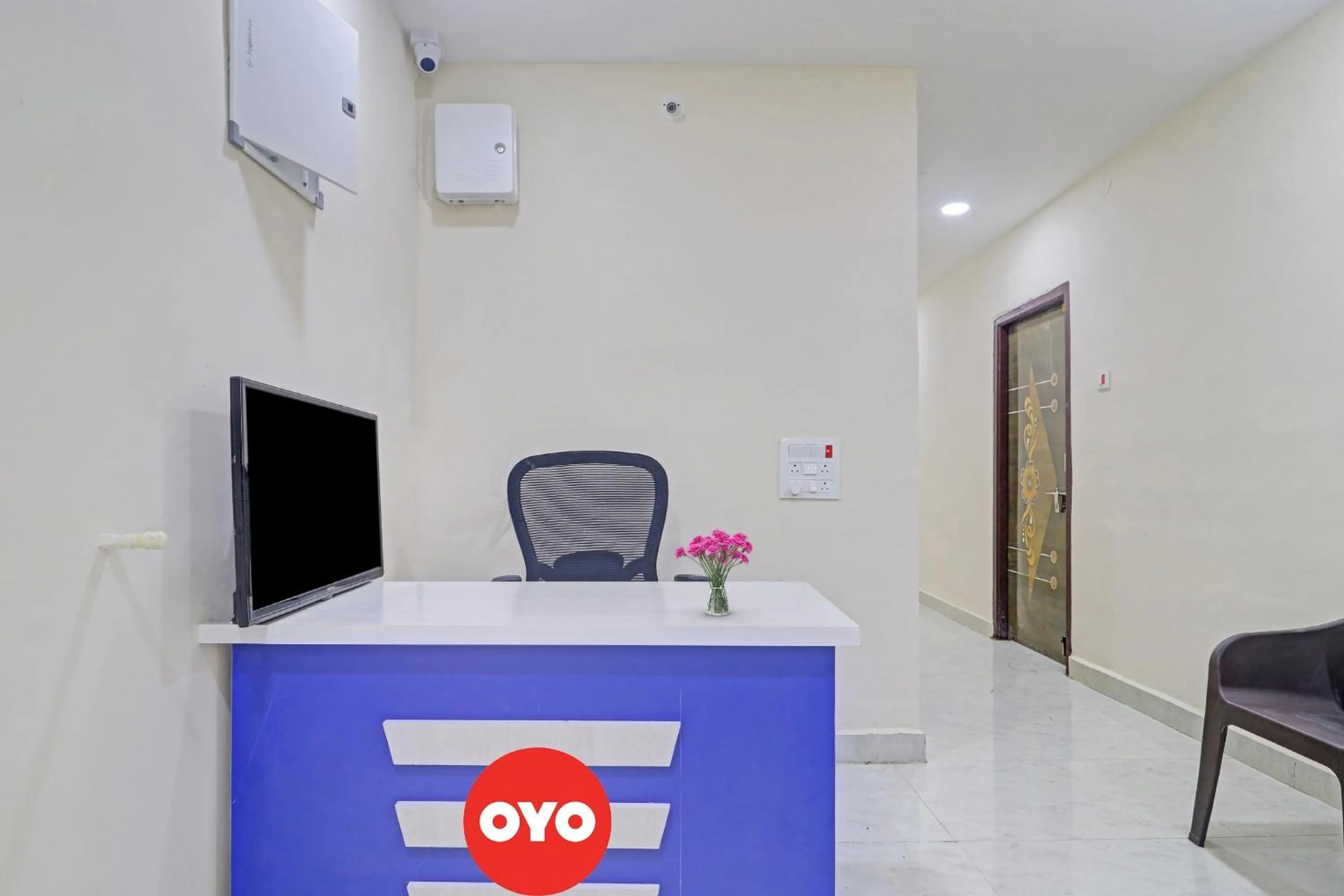 Lobby or reception in Super Hotel O Elite Stay