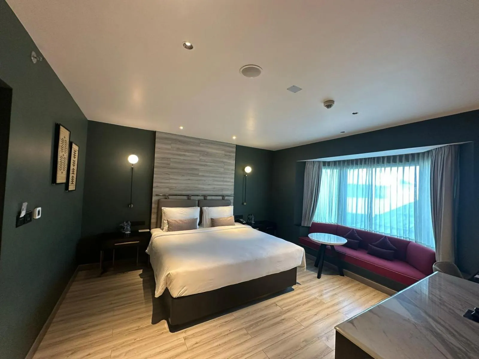 Bedroom, Bed in Vivanta Meghalaya Shillong