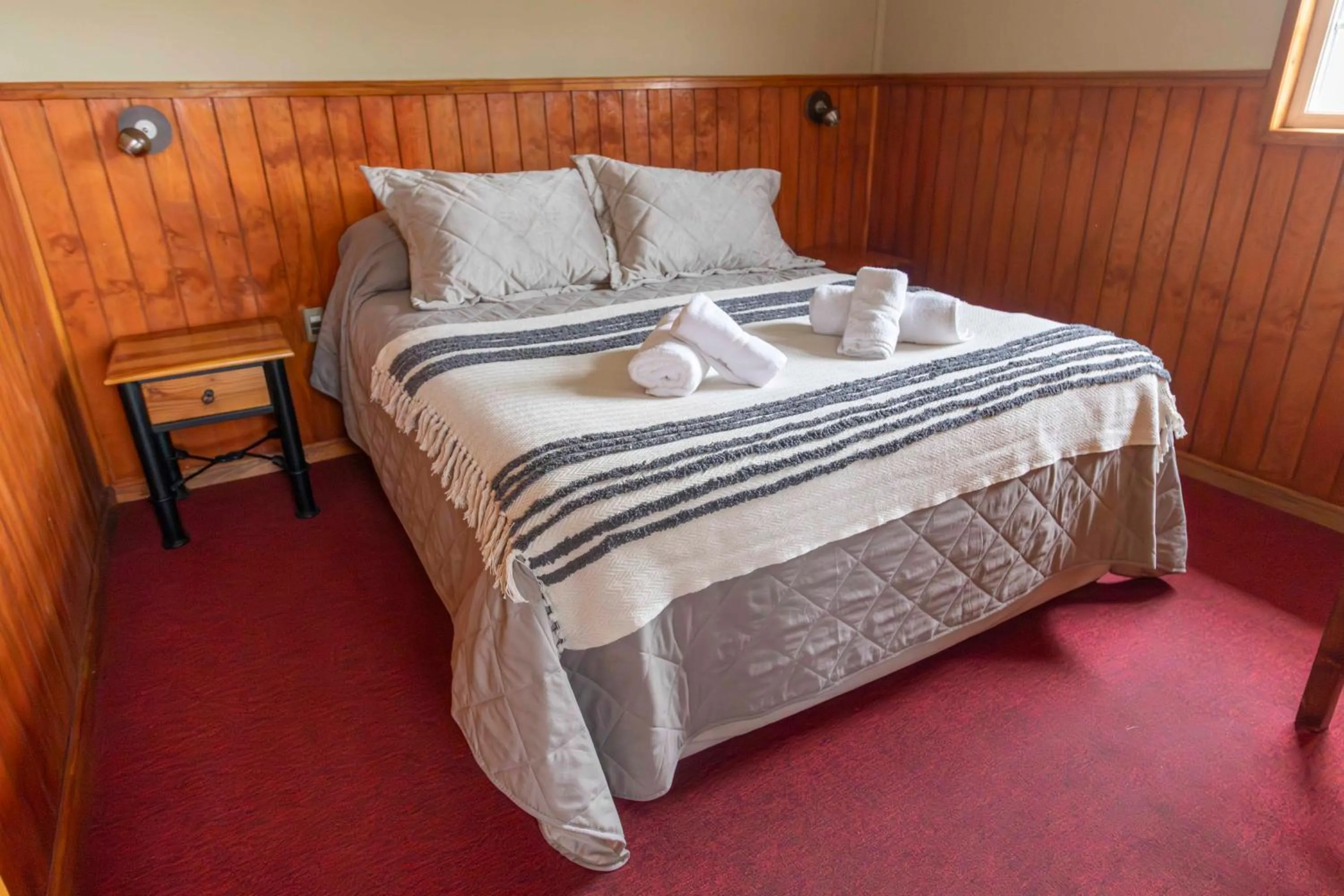 Bed in Cabañas Lago Tyndall