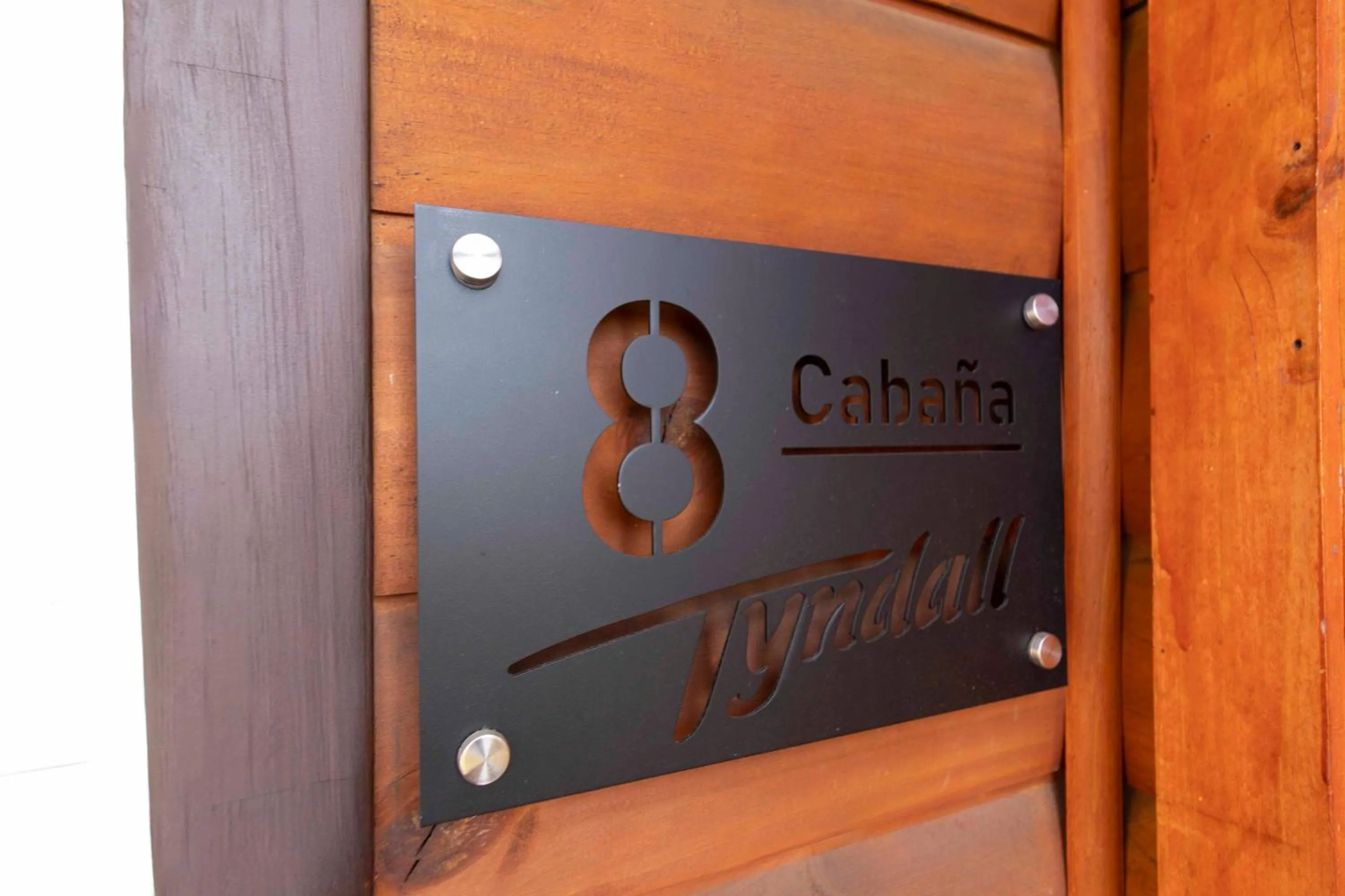 Property logo or sign in Cabañas Lago Tyndall