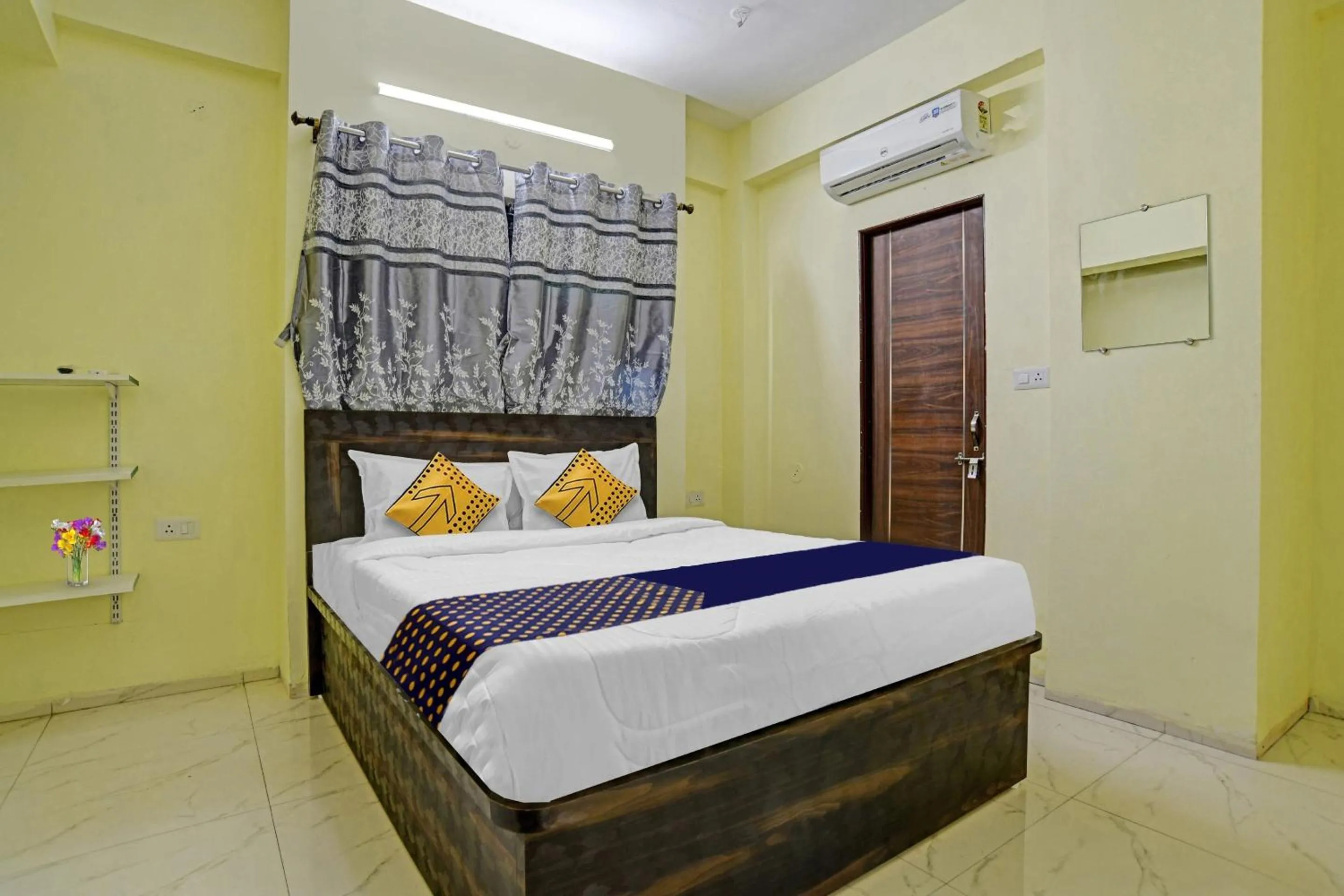 Bedroom, Bed in Super Hotel O Trinity Inn