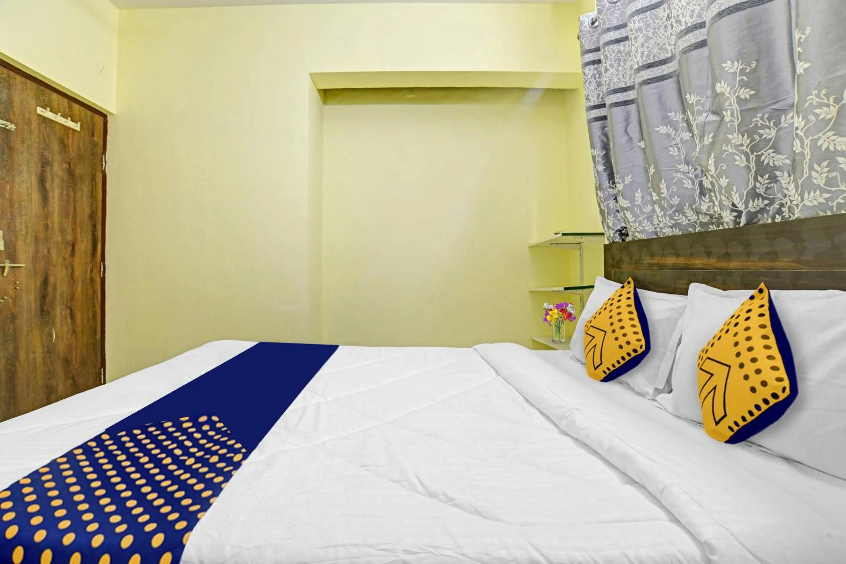 Bedroom, Bed in Super Hotel O Trinity Inn