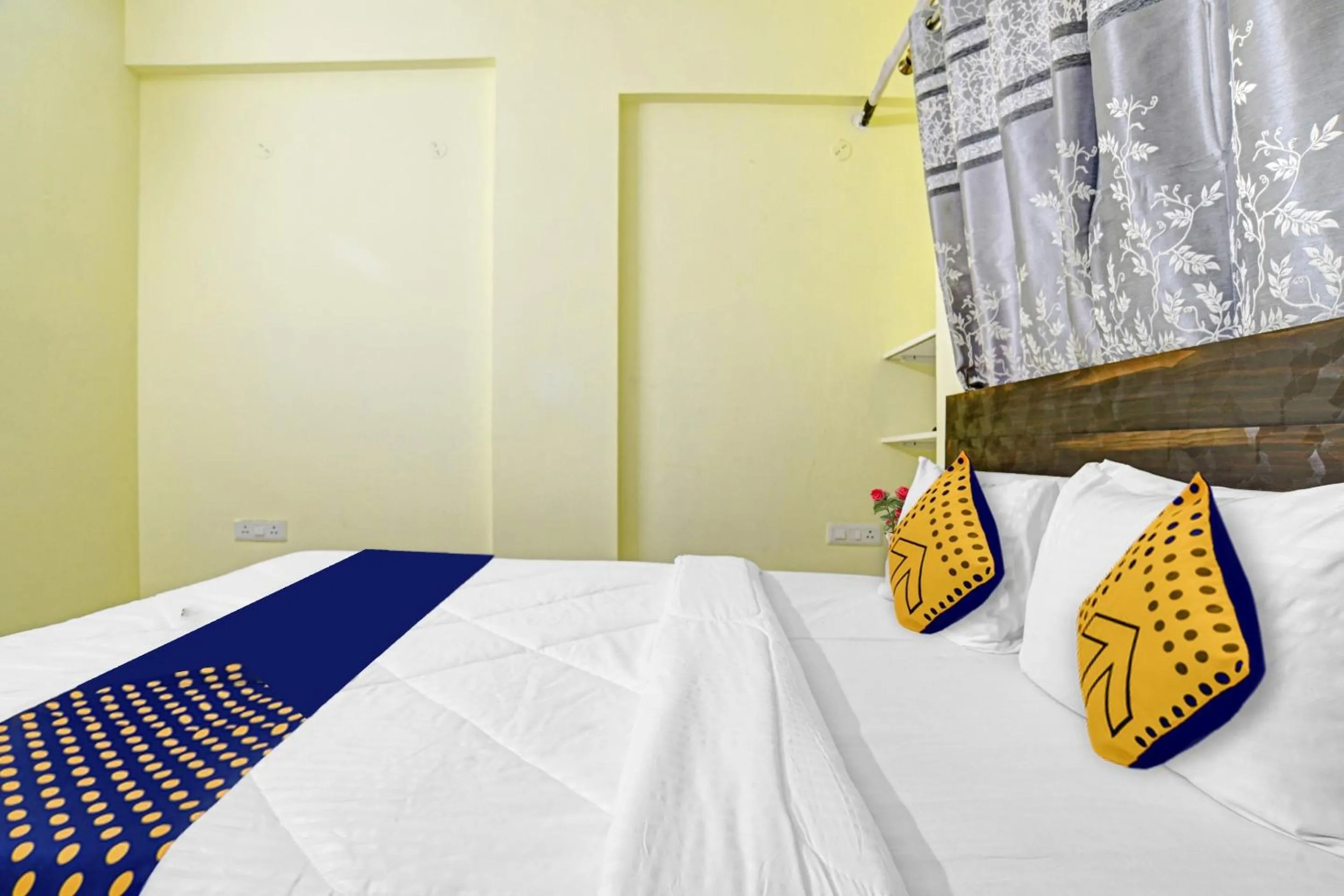 Bedroom, Bed in Super Hotel O Trinity Inn