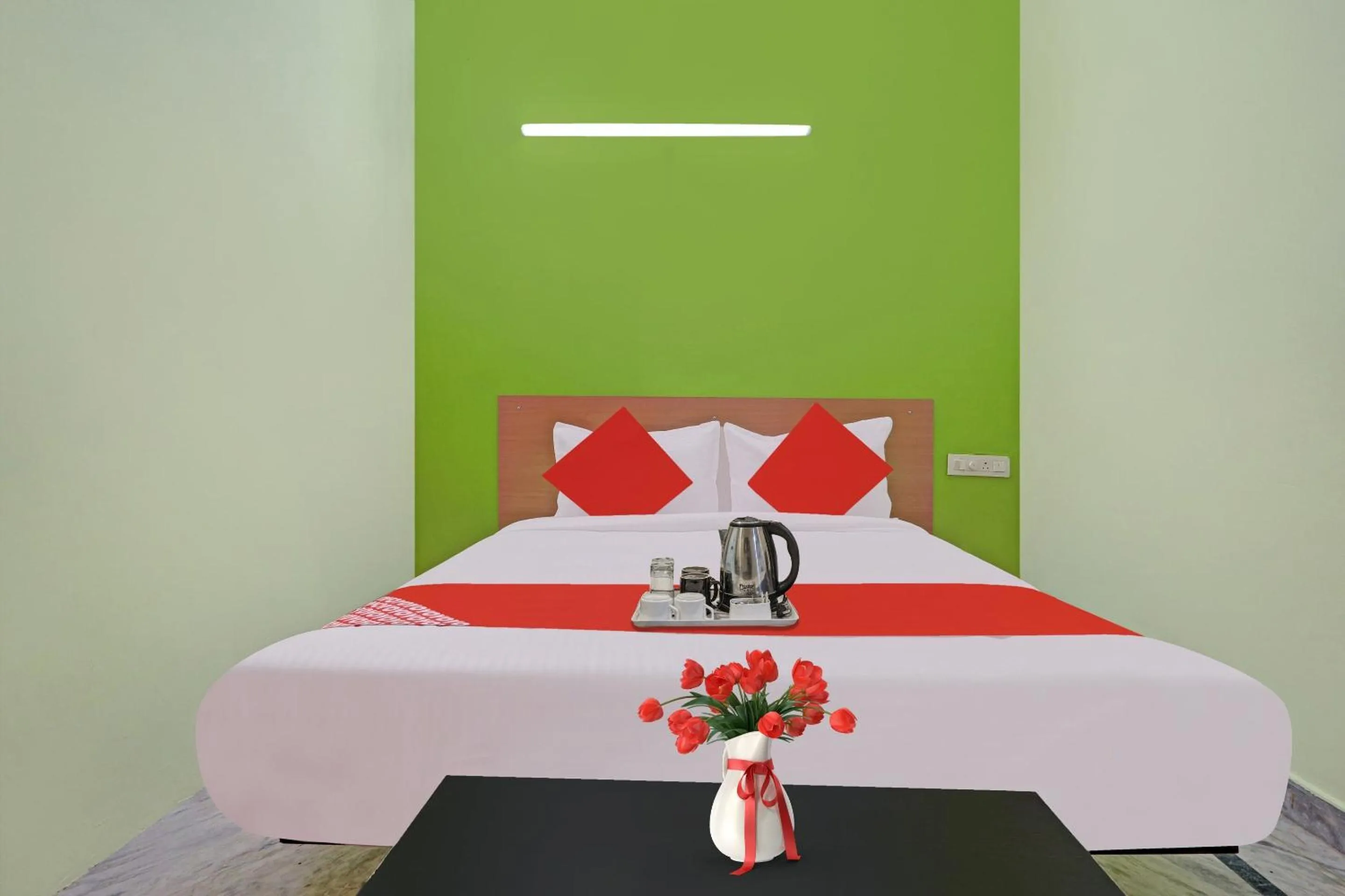 Bedroom, Bed in Hotel O Ss Delight