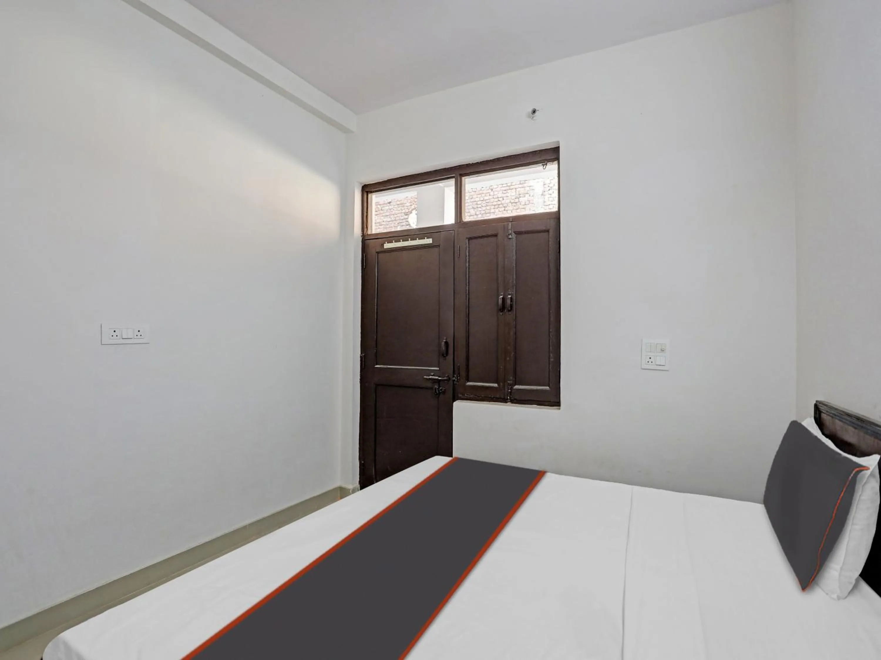 Bedroom, Bed in SPOT ON Mt White House