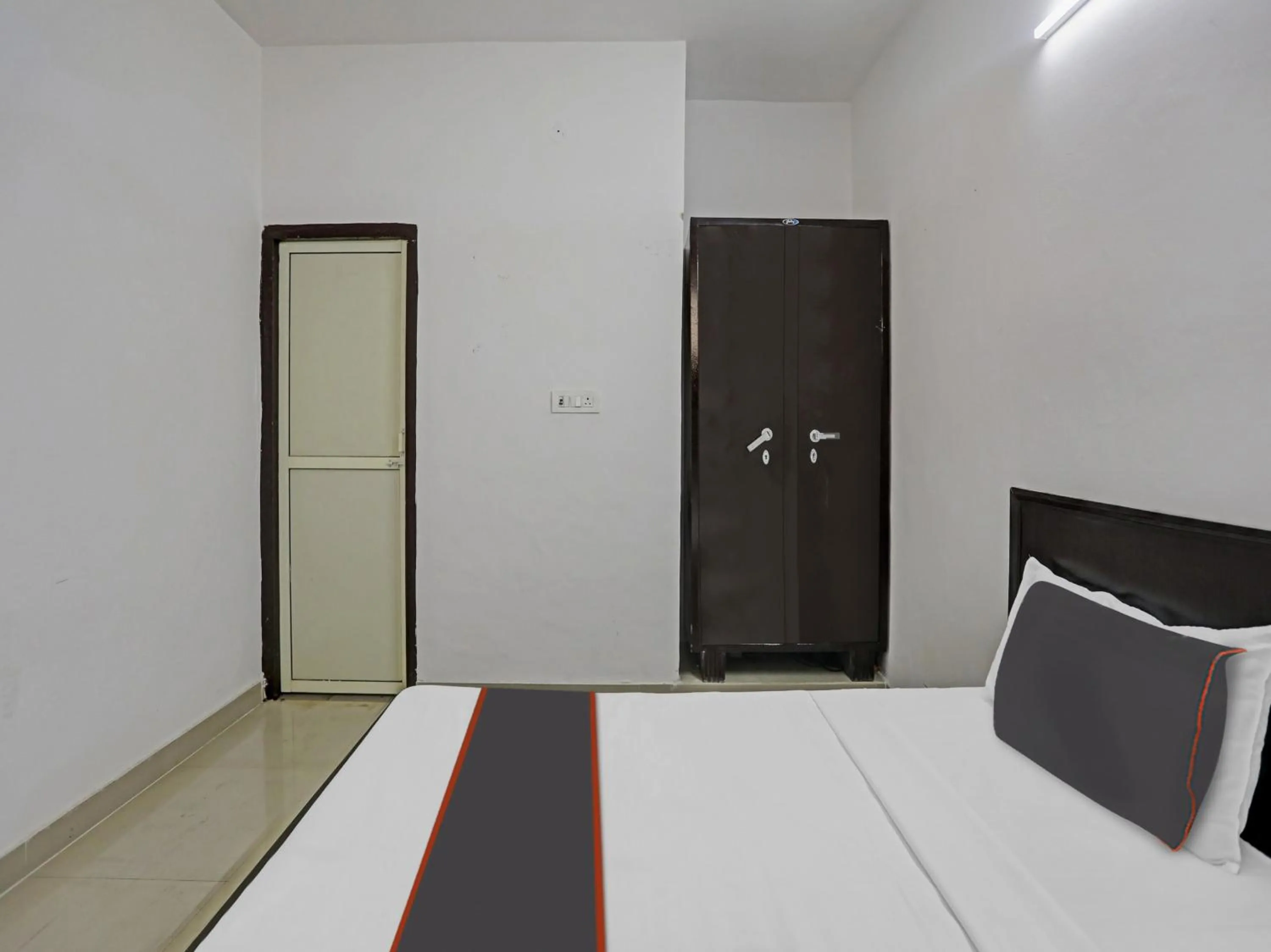 Bedroom, Bed in SPOT ON Mt White House