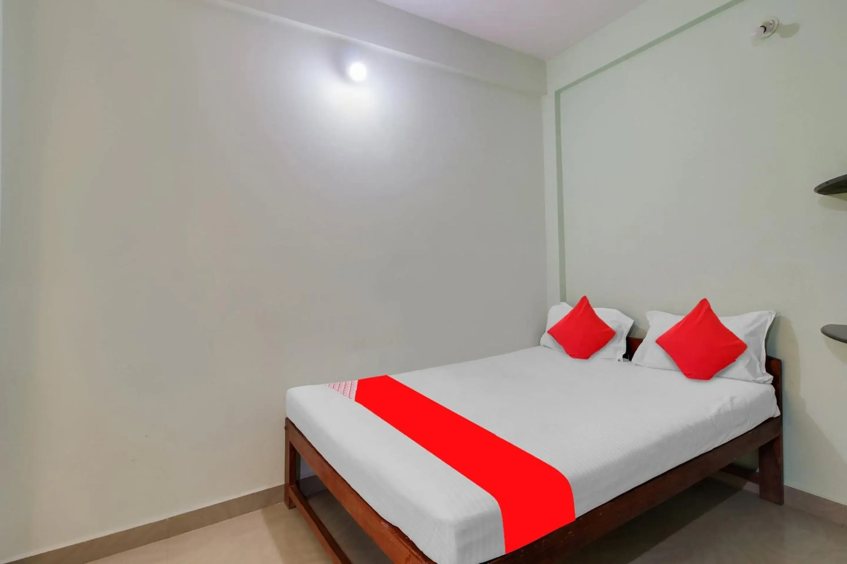 Classic Triple Room - single occupancy in Hotel O K S Inn Hotel Classic Triple Room - single occupancy in Hotel O K S Inn Hotel