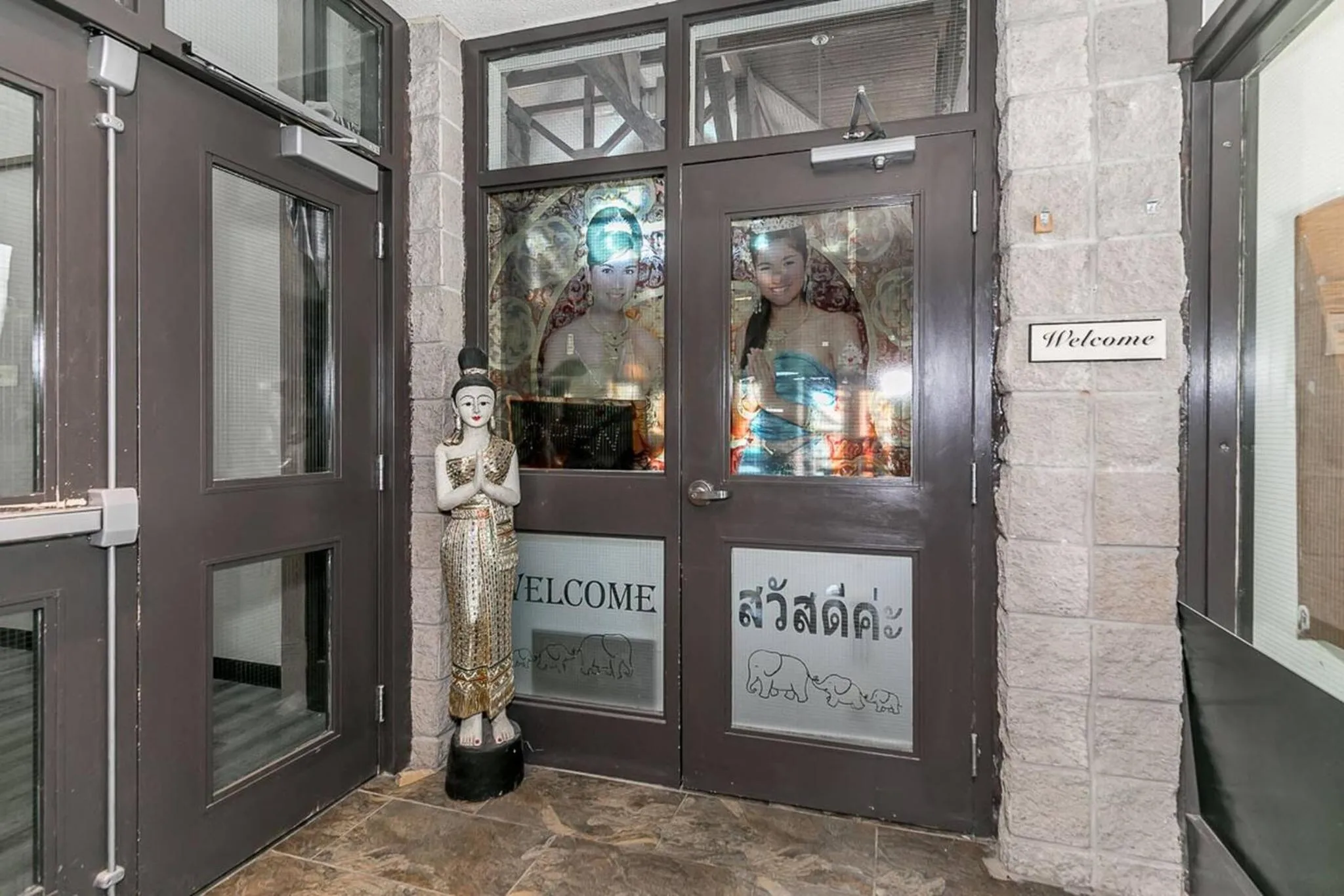 Other in Slope-side Studio Bliss Ski-in Ski-out, Renovated At Blue, Hot Tub, Fast Wi-Fi