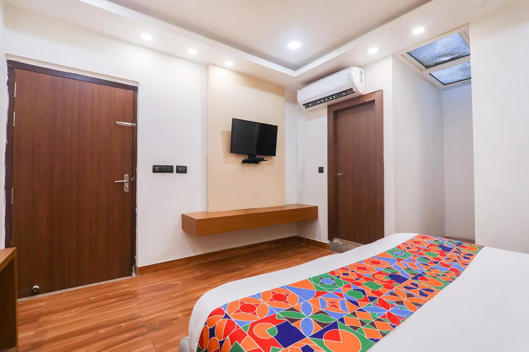 Bed in Via Shaurya Inn