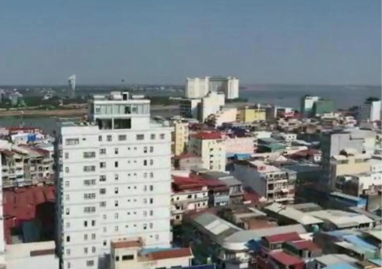 Property building in Residence 110 (Hotel and Apartments)