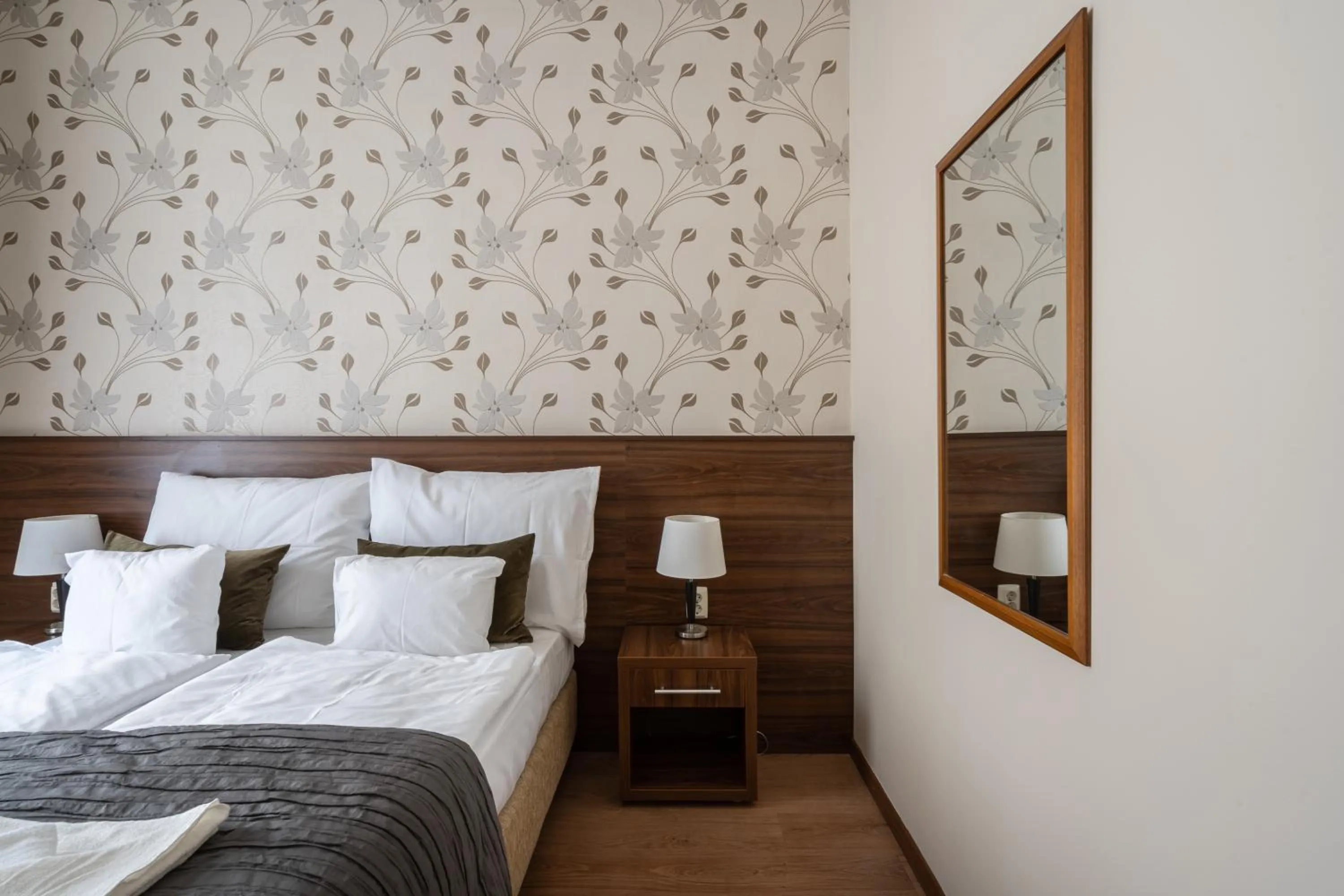 Bed in Elit Boutique Rooms- Best Location by BQA