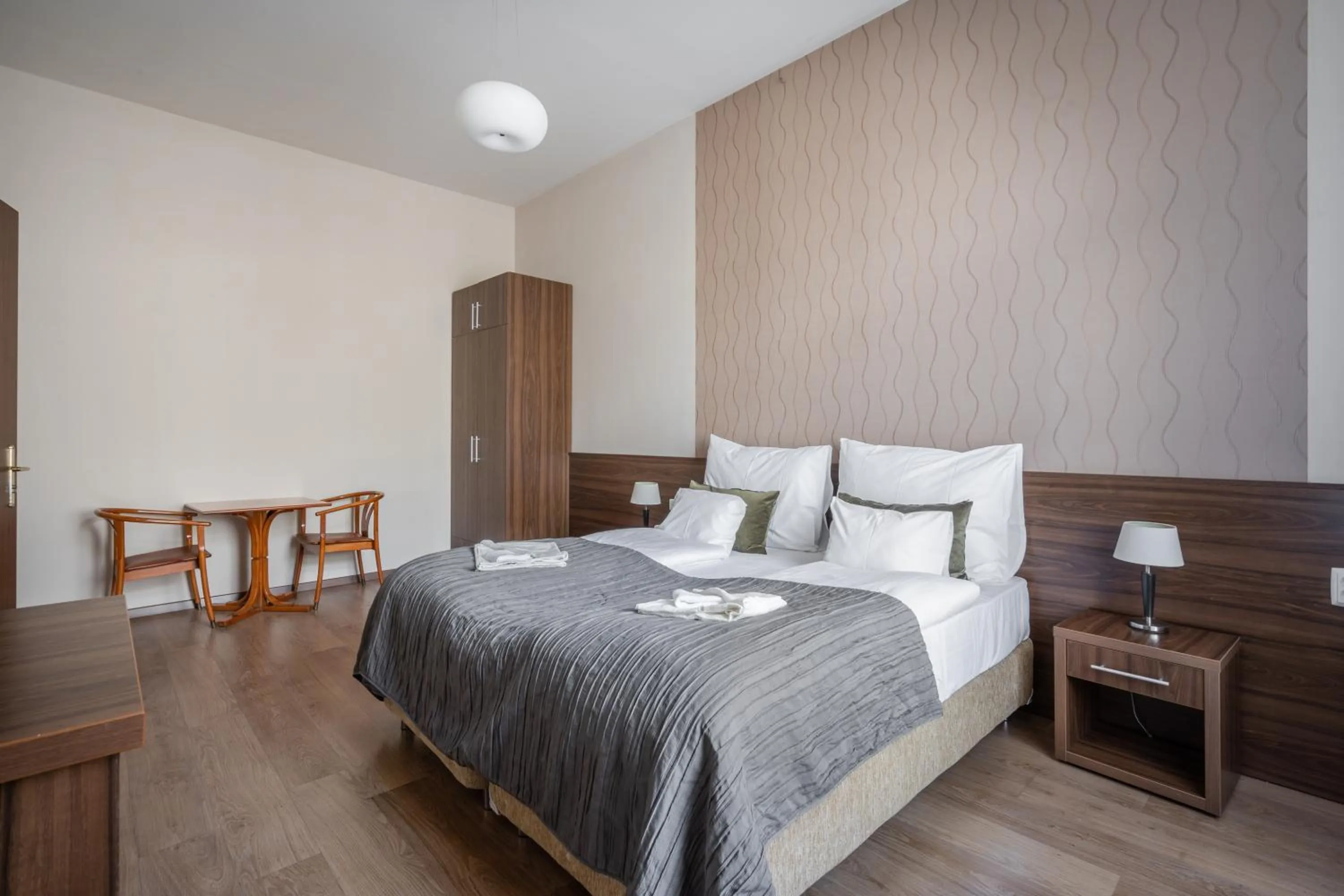 Bed in Elit Boutique Rooms- Best Location by BQA