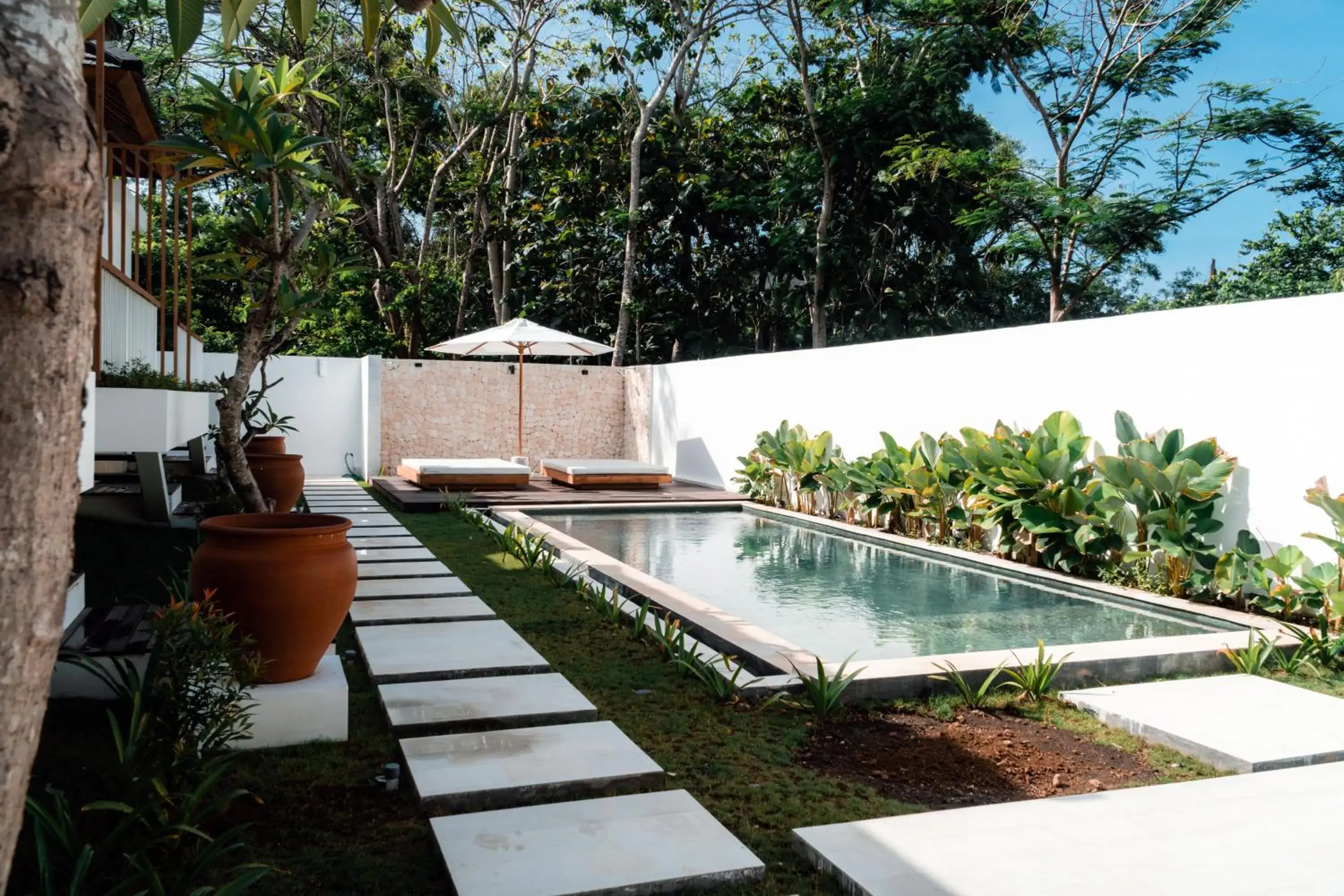 Swimming pool in Sanjula Uluwatu Swimming pool in Sanjula Uluwatu