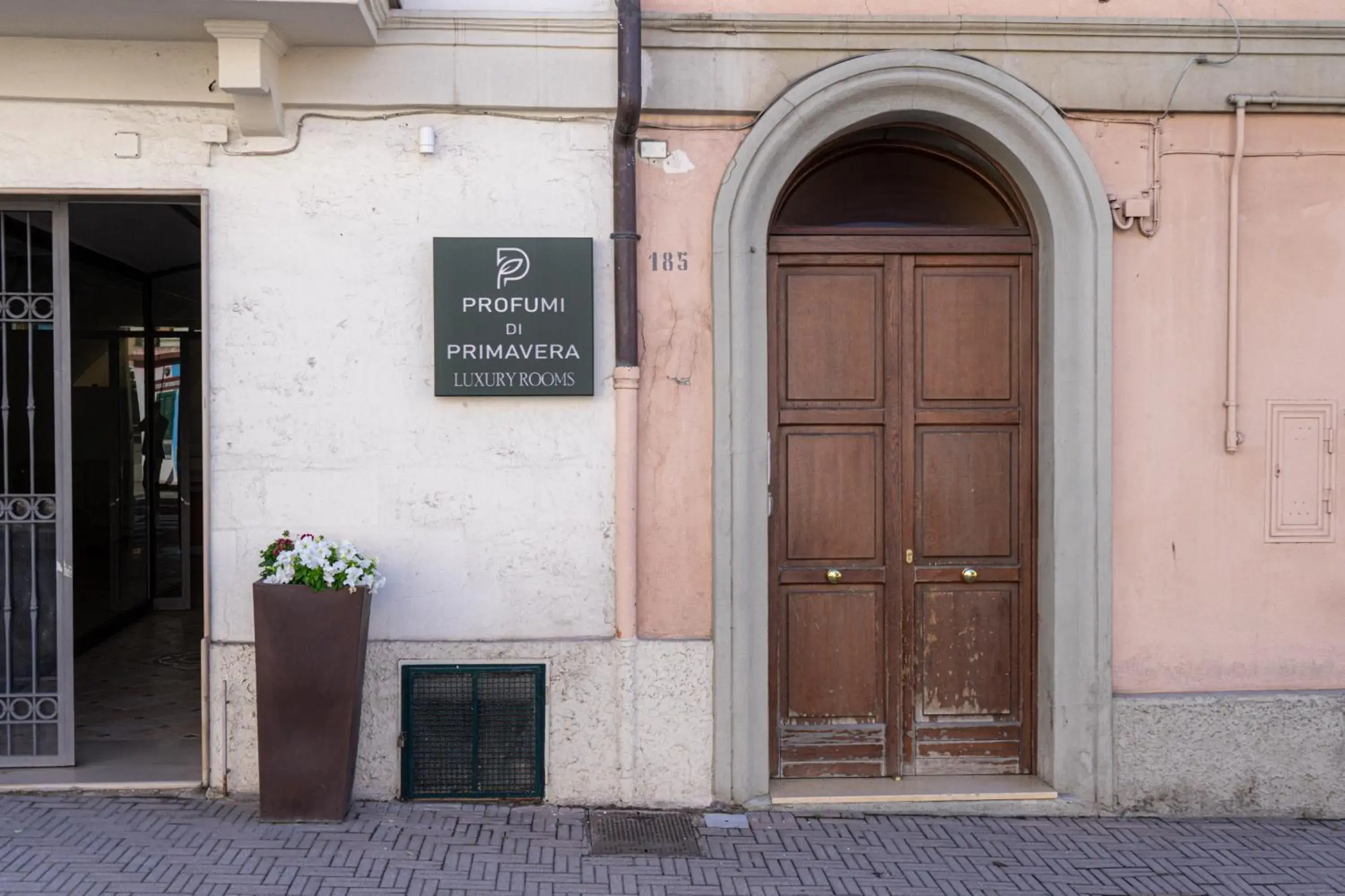 Facade/entrance in Profumi di Primavera Luxury Rooms & Suite Facade/entrance in Profumi di Primavera Luxury Rooms & Suite