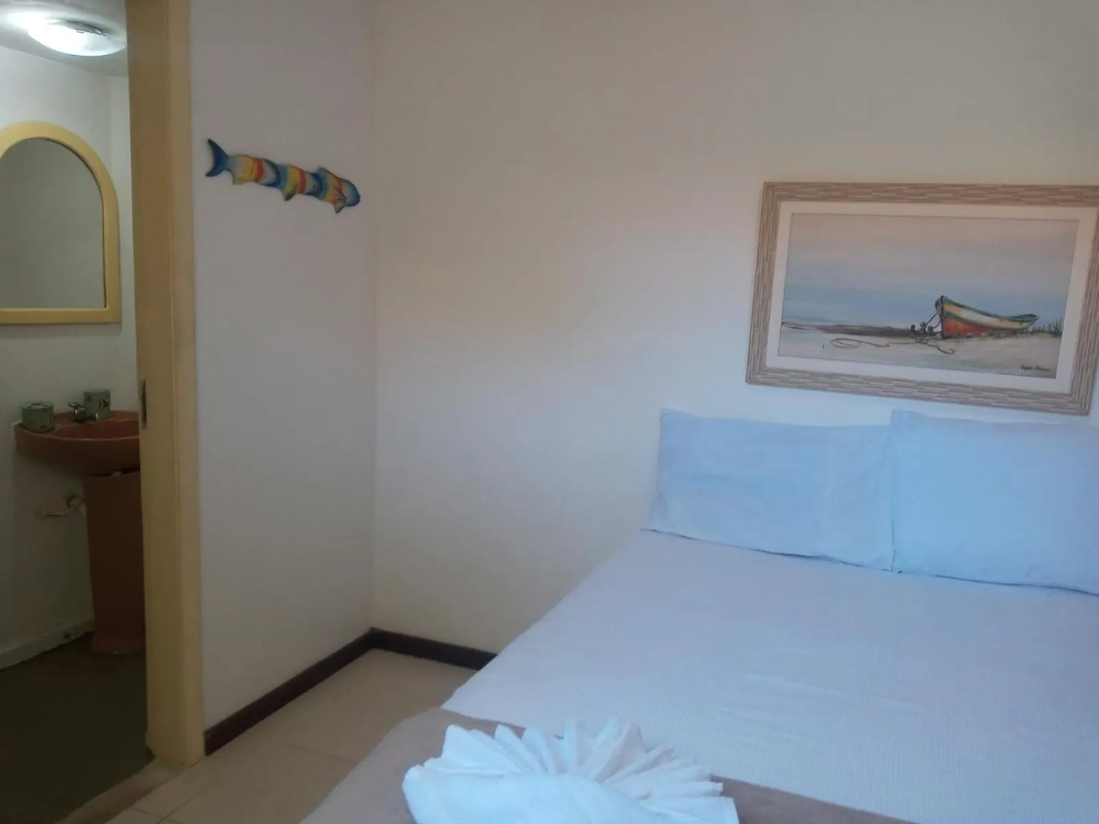 Photo of the whole room, Bed in Pousada Bella Geriba Buzios