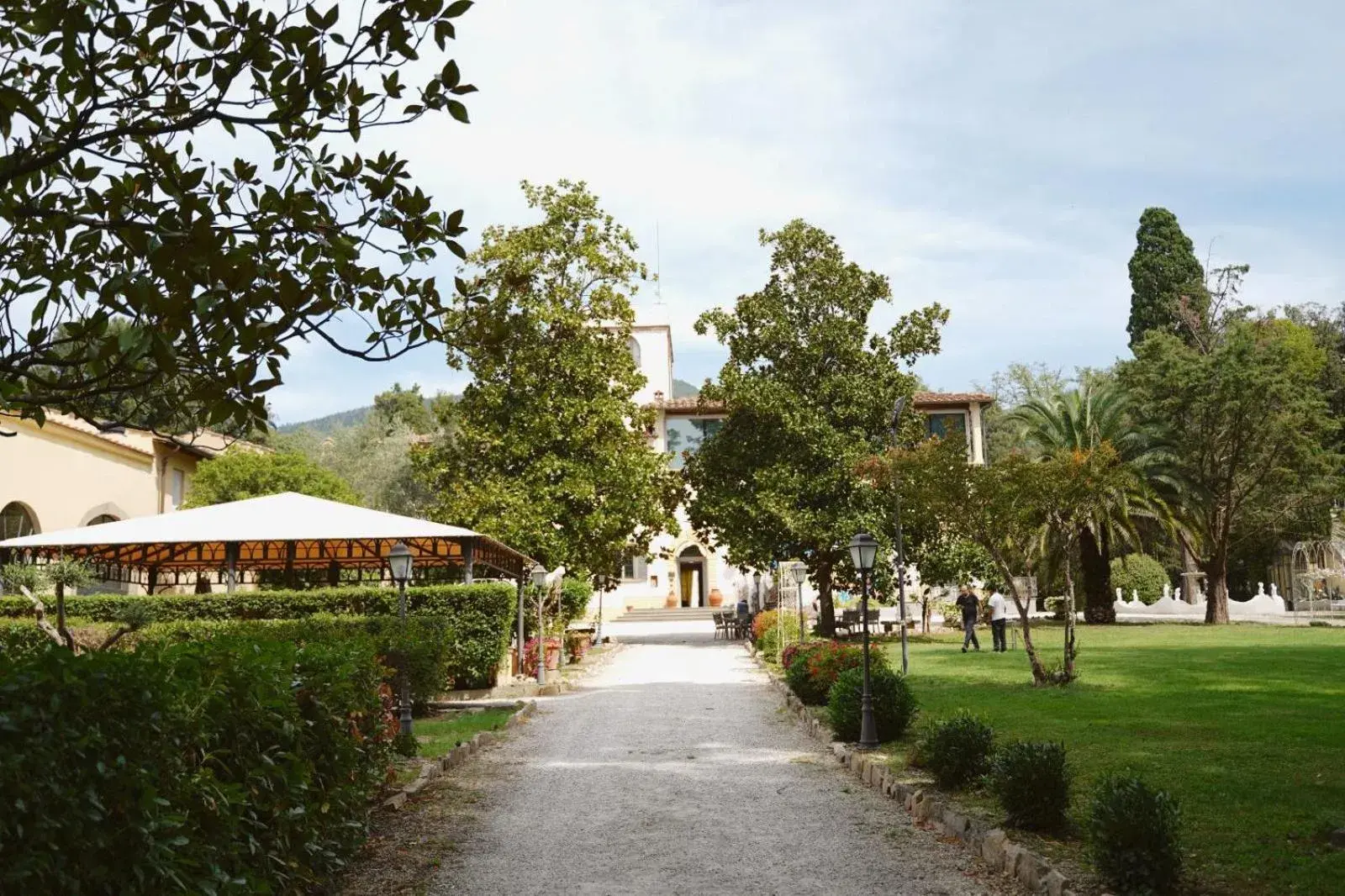 Property building in Fantastic Garden - Firenze Nord Property building in Fantastic Garden - Firenze Nord