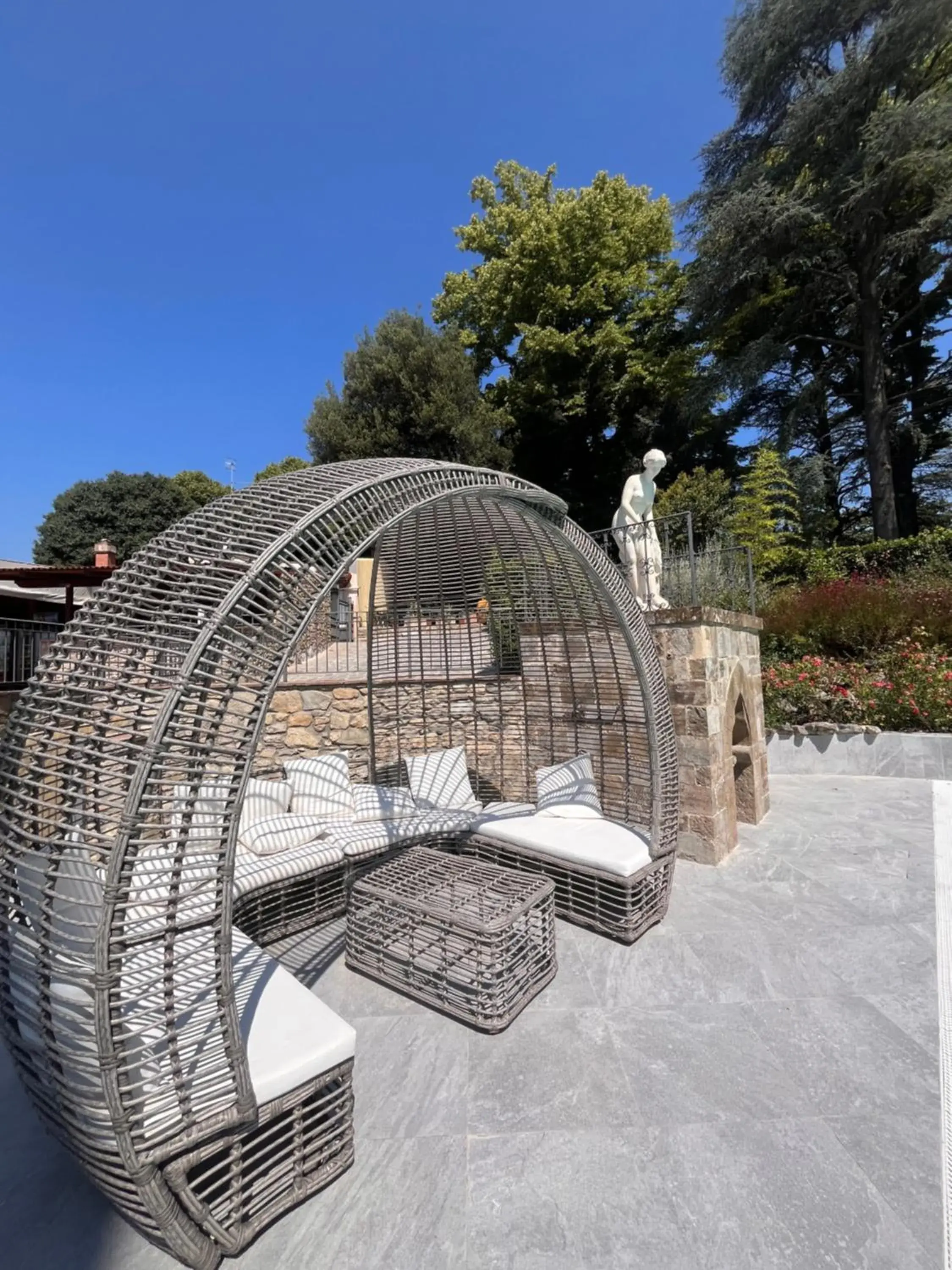 Swimming pool in Fantastic Garden - Firenze Nord Swimming pool in Fantastic Garden - Firenze Nord