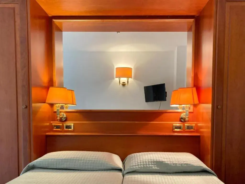 Bed in Fantastic Garden - Firenze Nord Bed in Fantastic Garden - Firenze Nord