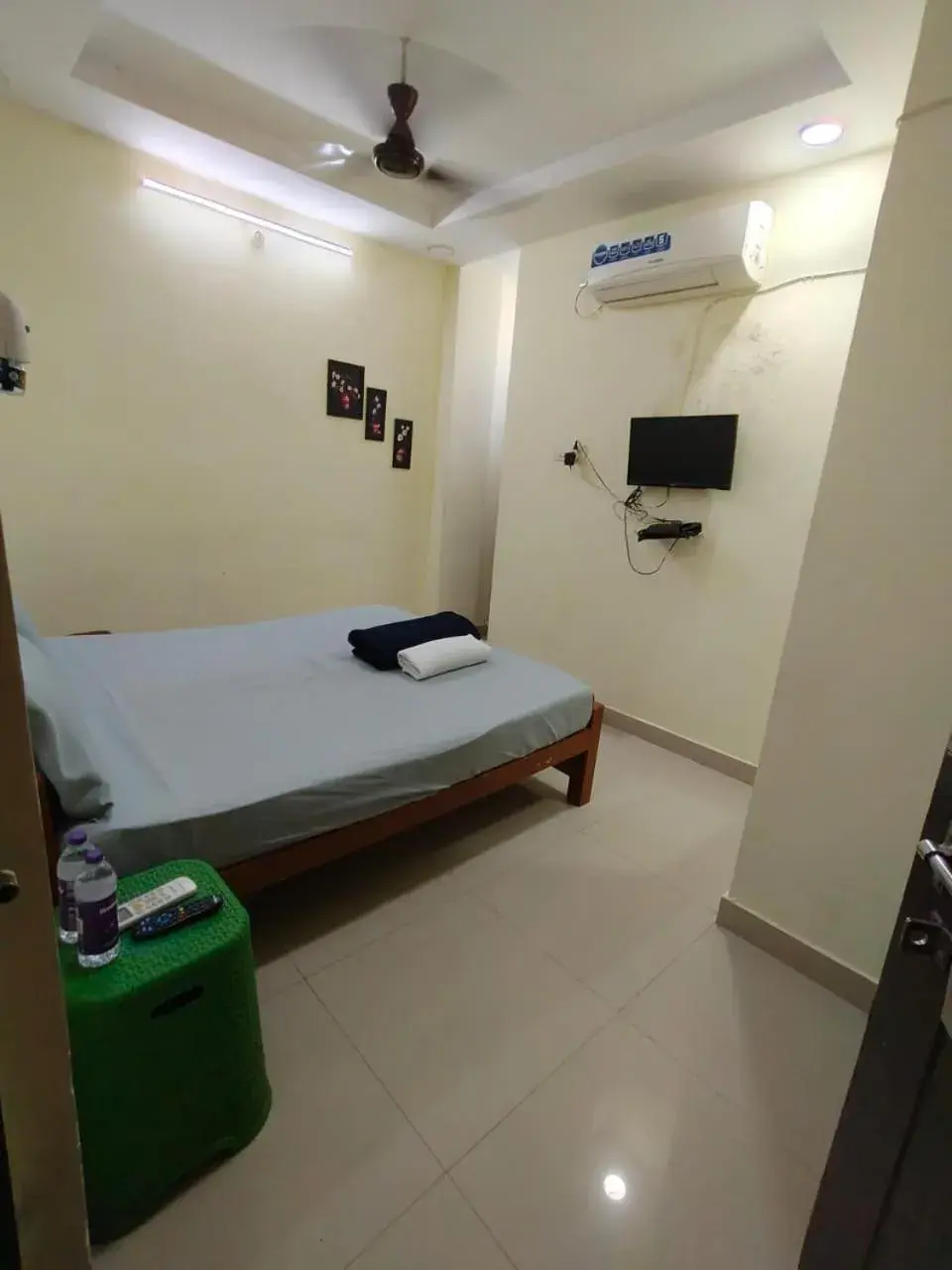 View (from property/room), Bed in Hotel Yellow Bells View (from property/room), Bed in Hotel Yellow Bells