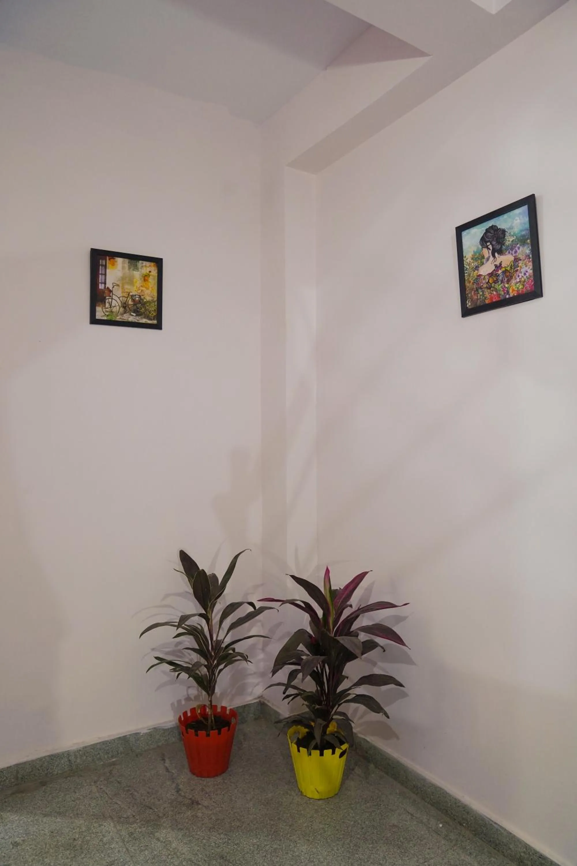 Decorative detail in Hotel Yellow Bells