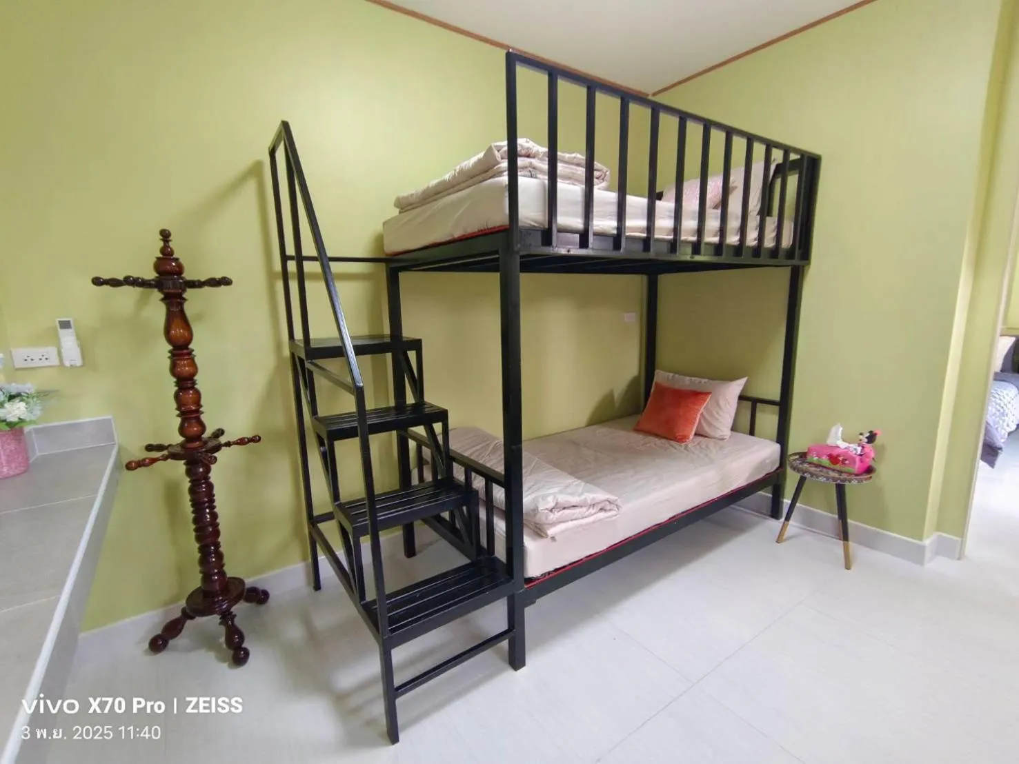 bunk bed, Bed in Da-Kanda Boutique