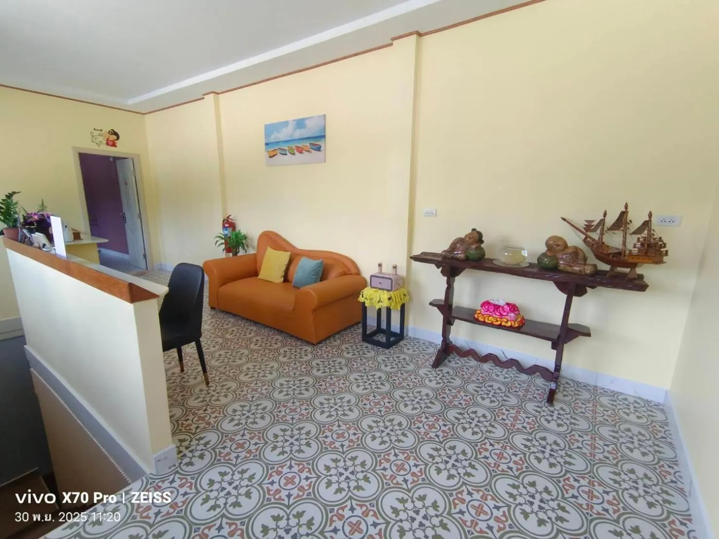 On site in Da-Kanda Boutique