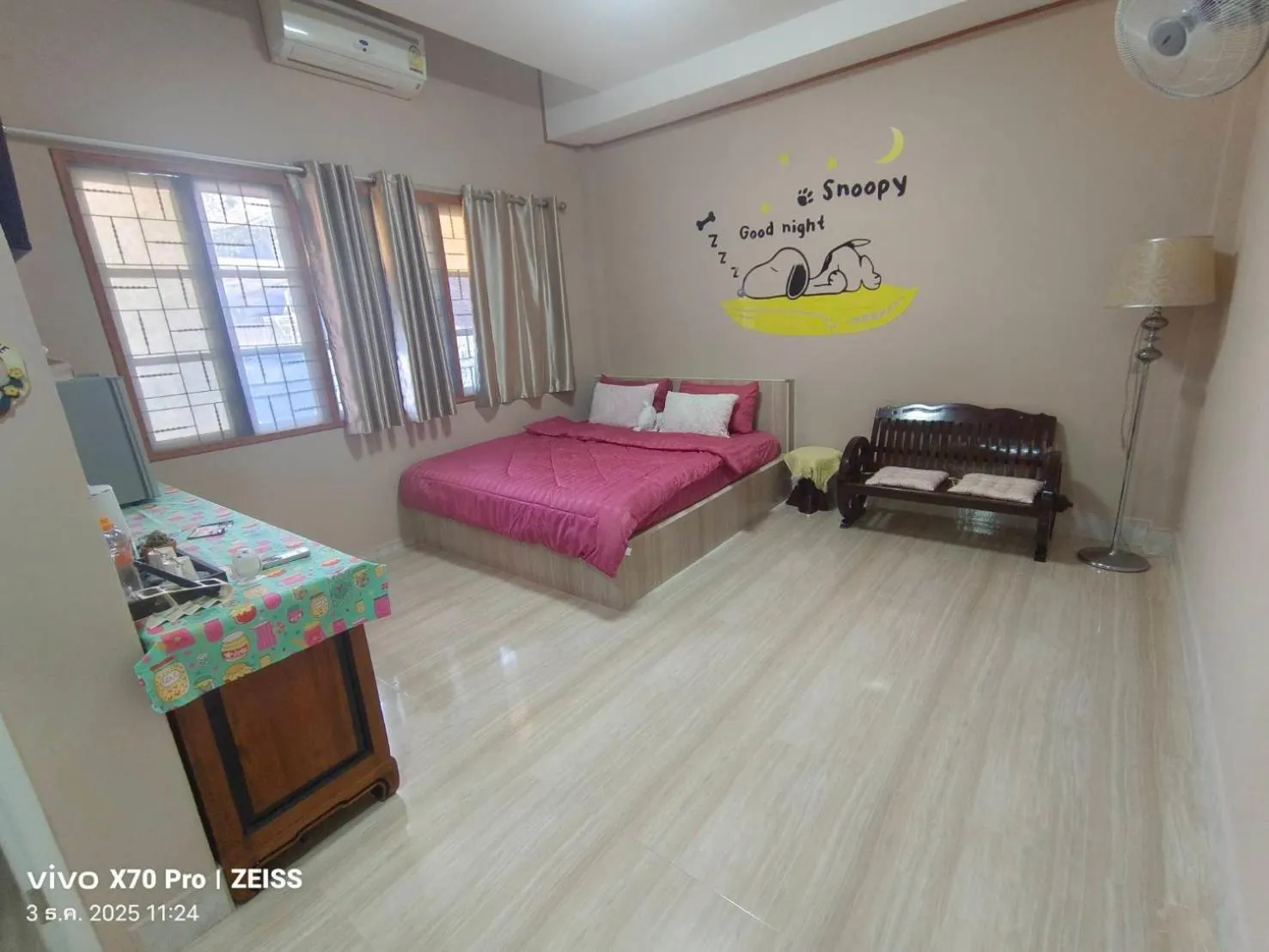 Bedroom, Bed in Da-Kanda Boutique