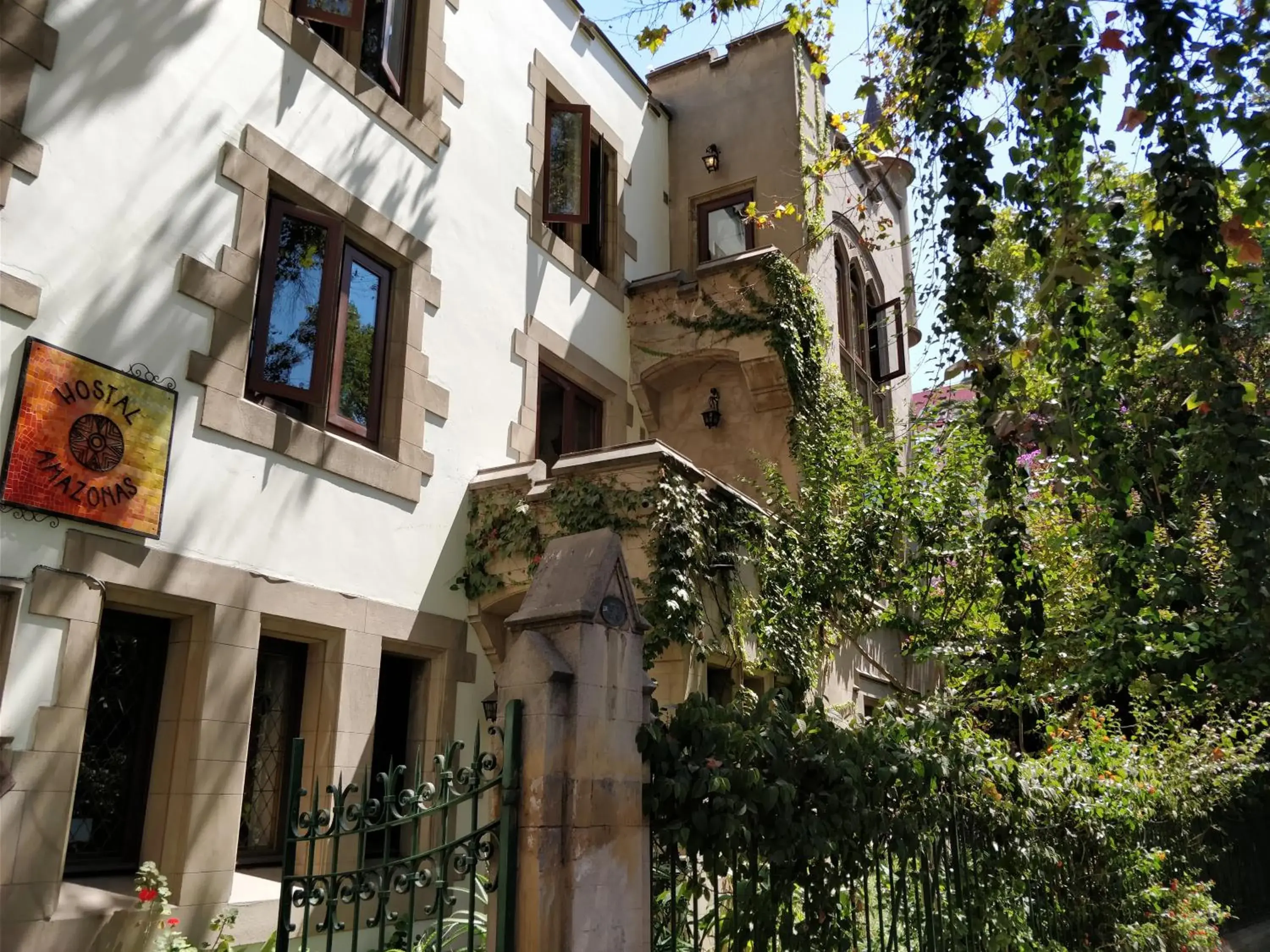 Facade/entrance in Hostal Rio Amazonas Facade/entrance in Hostal Rio Amazonas