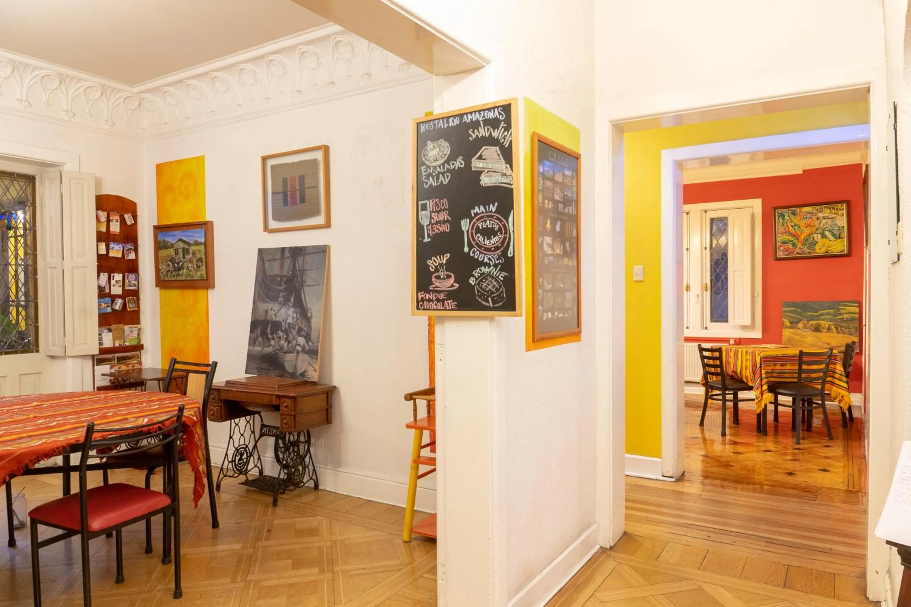 Restaurant/places to eat in Hostal Rio Amazonas