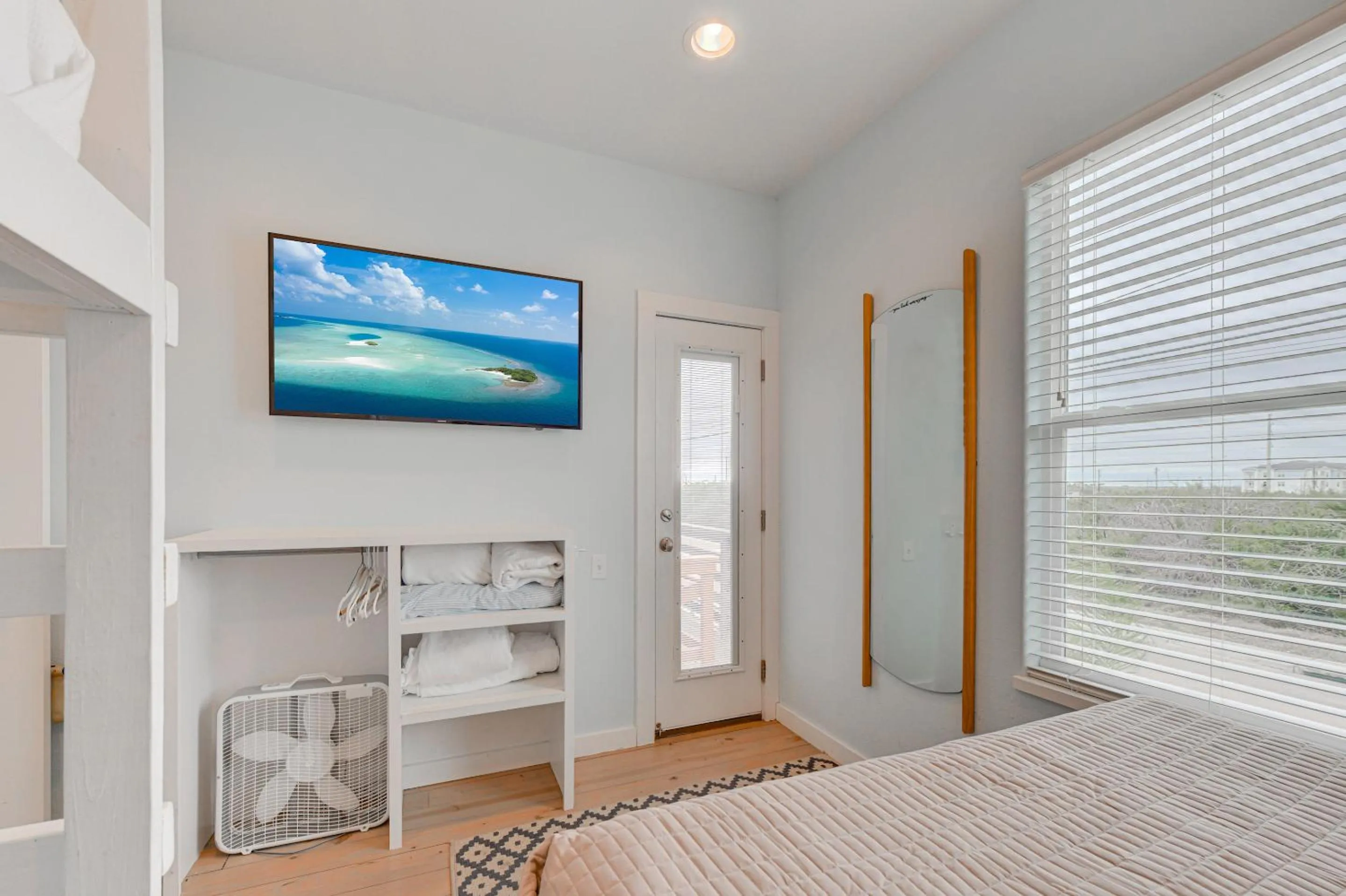 Property building, Bed in Second Wind