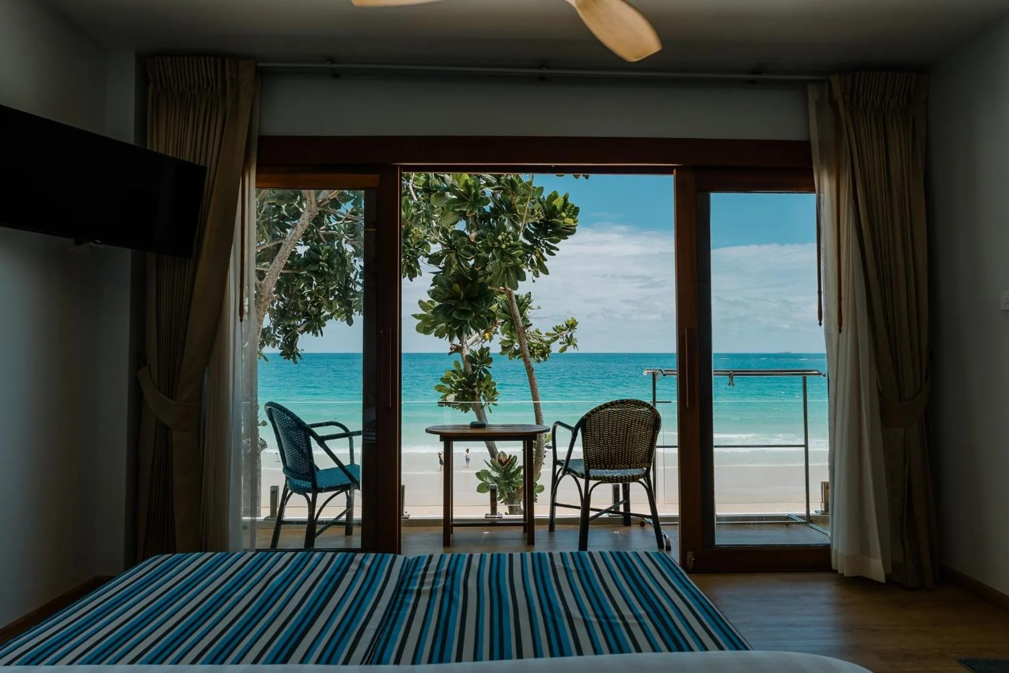 View (from property/room), Bed in Diamond Beach Resort