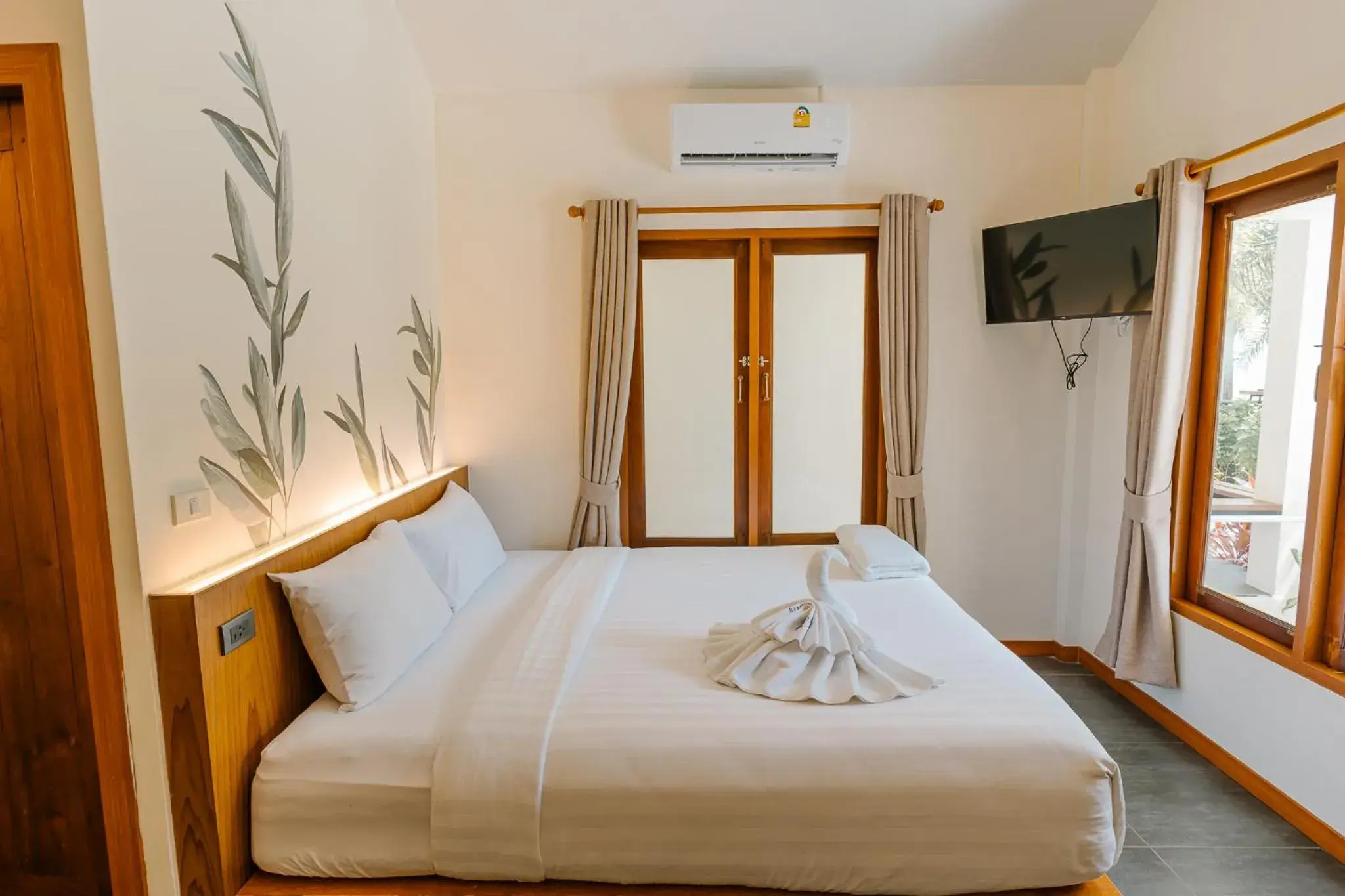 towels, Bed in Diamond Beach Resort towels, Bed in Diamond Beach Resort