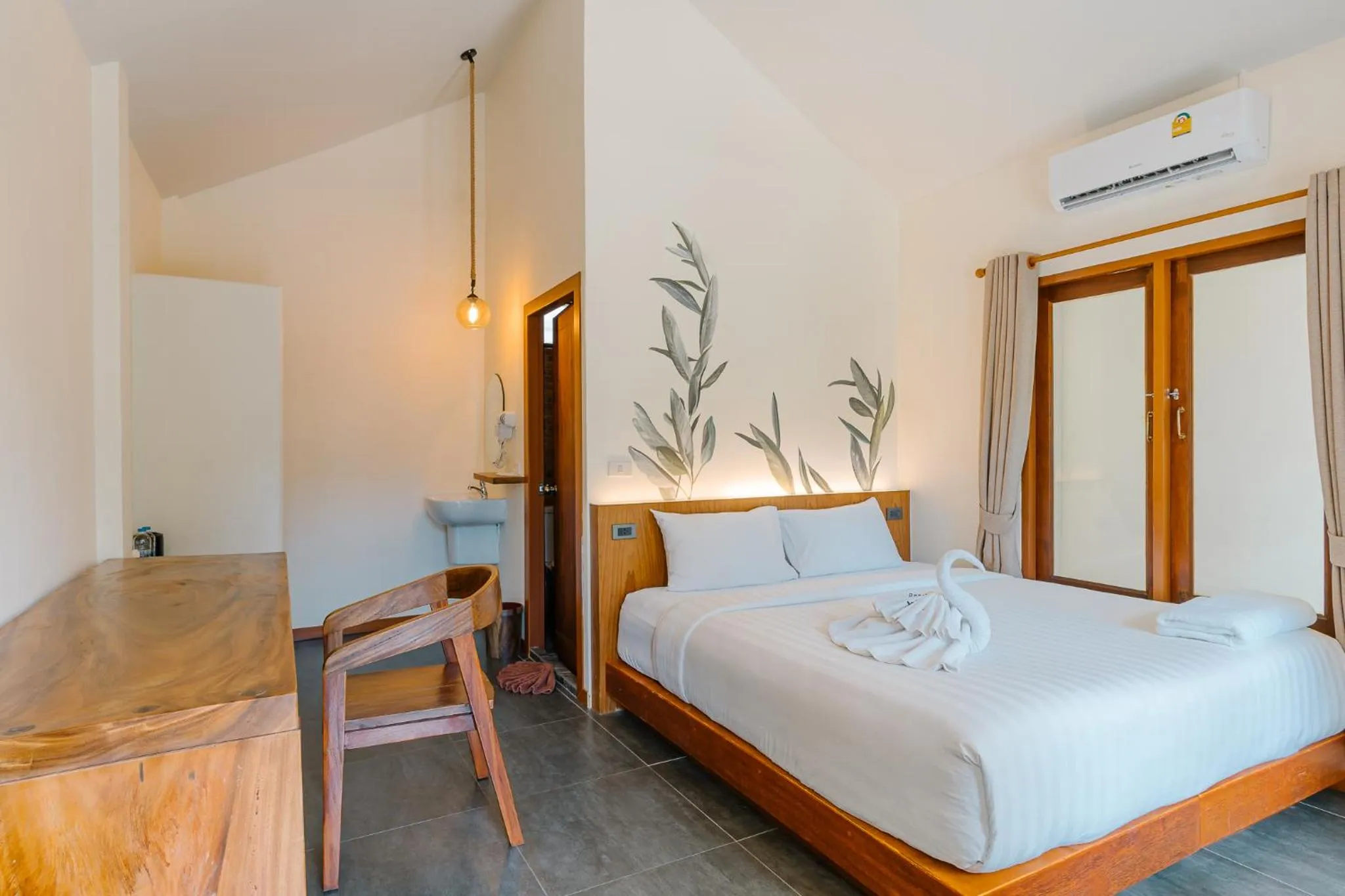 Bed in Diamond Beach Resort