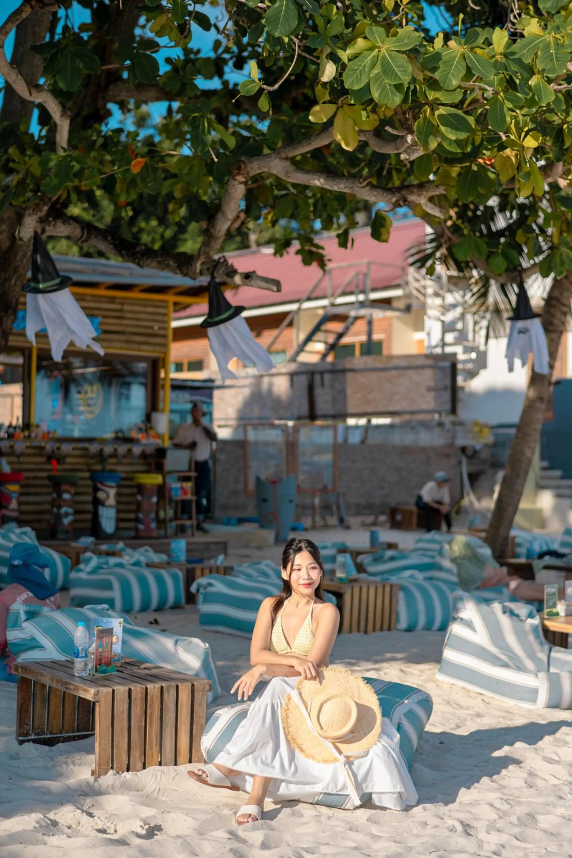 Lounge or bar in Diamond Beach Resort