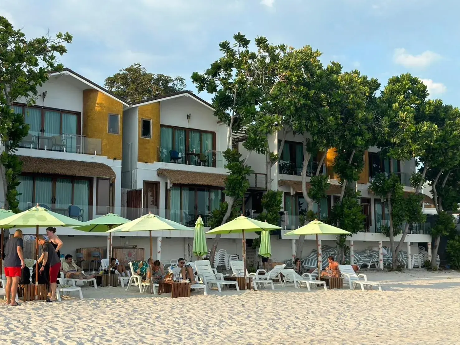 Property building in Diamond Beach Resort Property building in Diamond Beach Resort