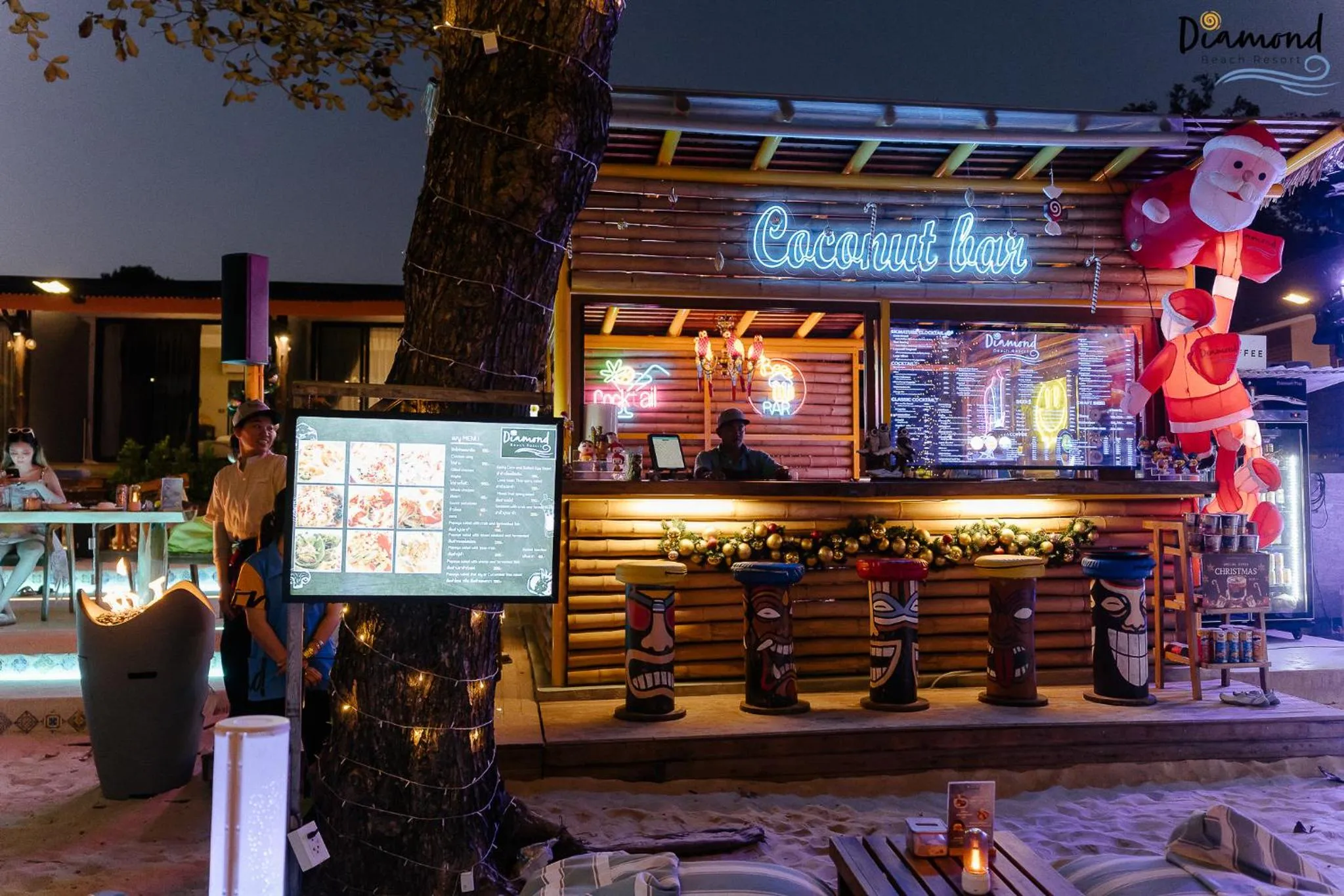 Lounge or bar in Diamond Beach Resort