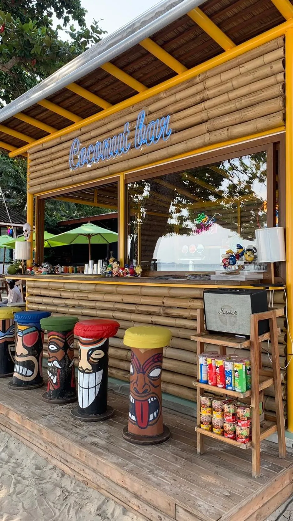 Lounge or bar in Diamond Beach Resort