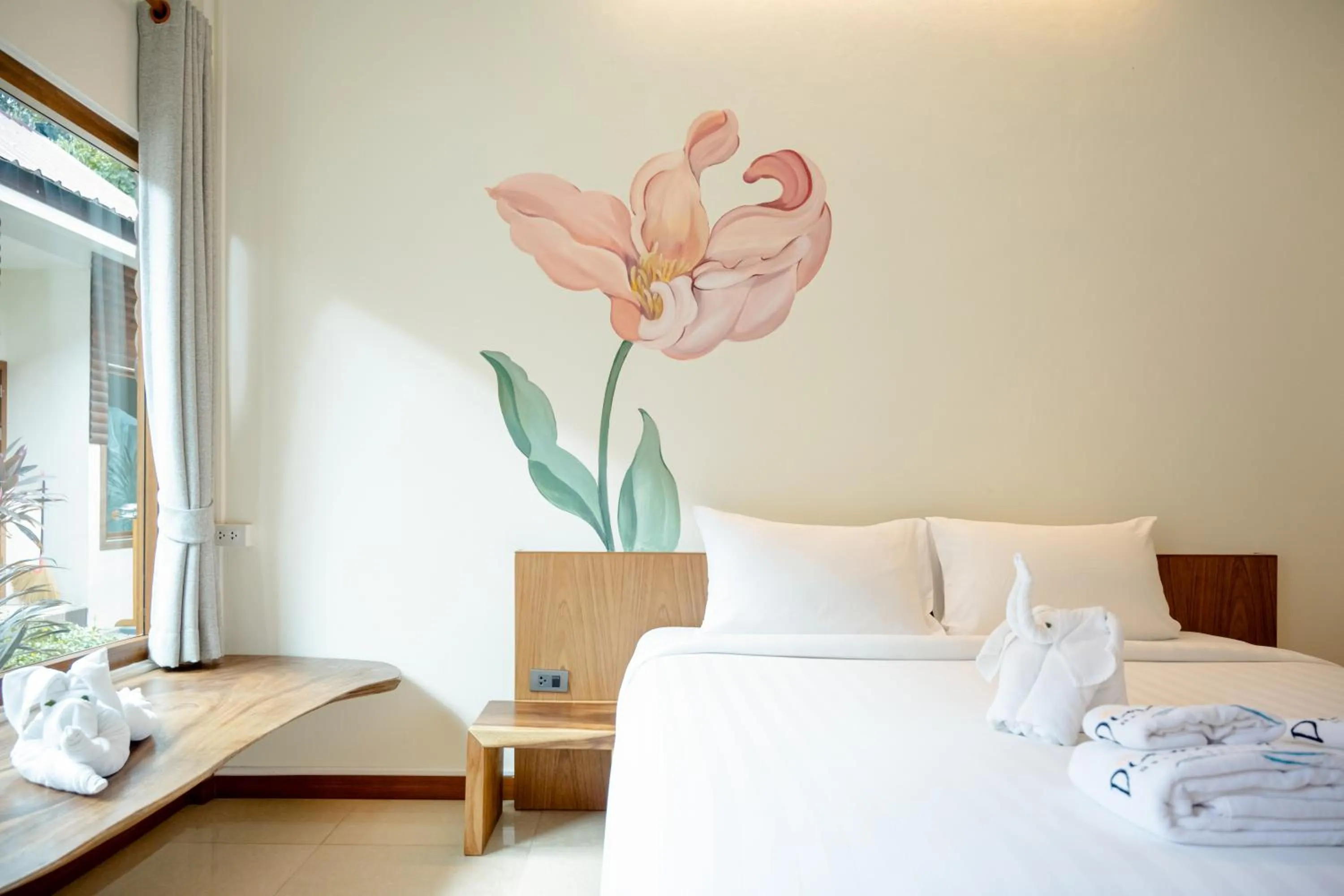 Decorative detail, Bed in Diamond Beach Resort