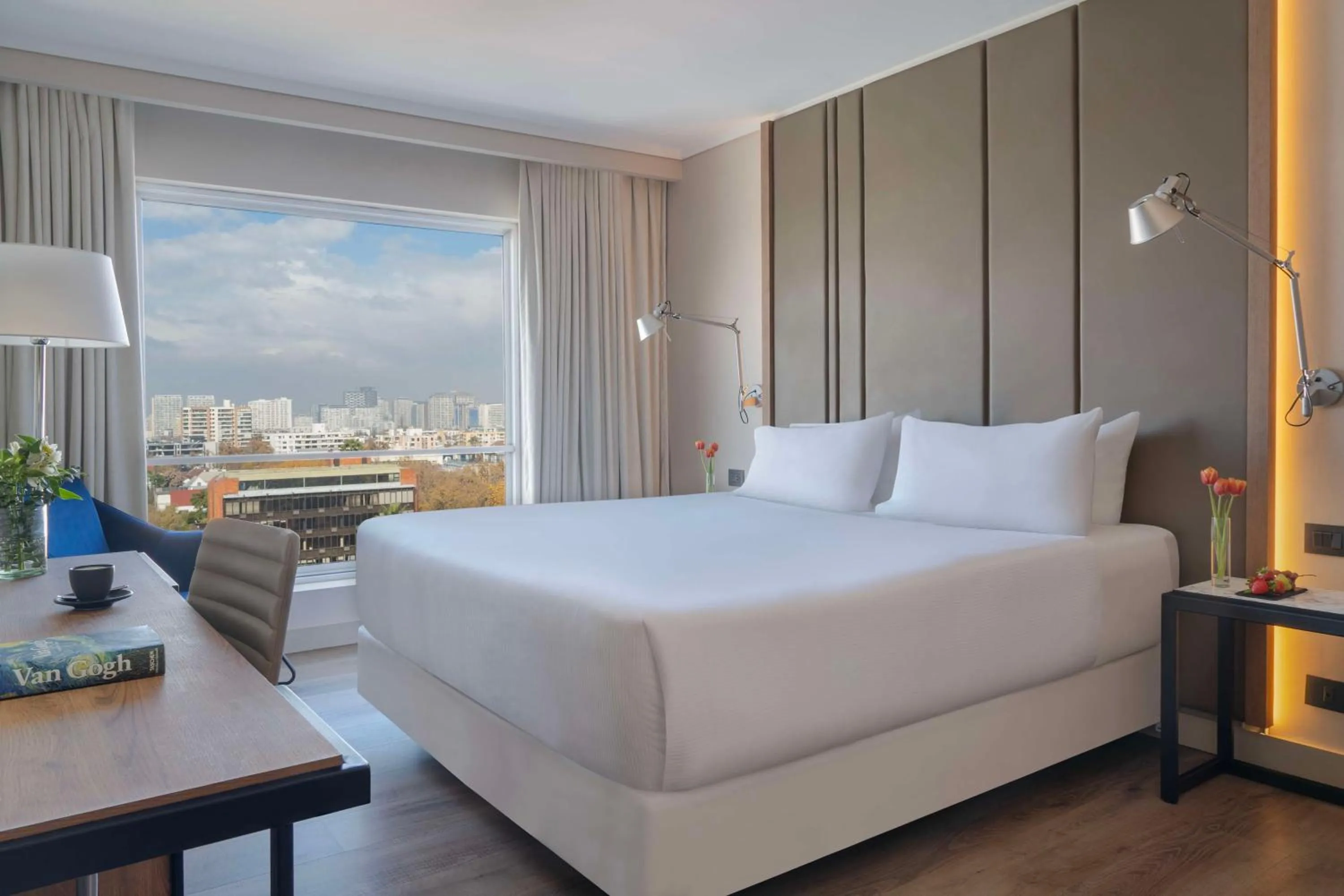 Bedroom, Bed in NH Ciudad de Santiago