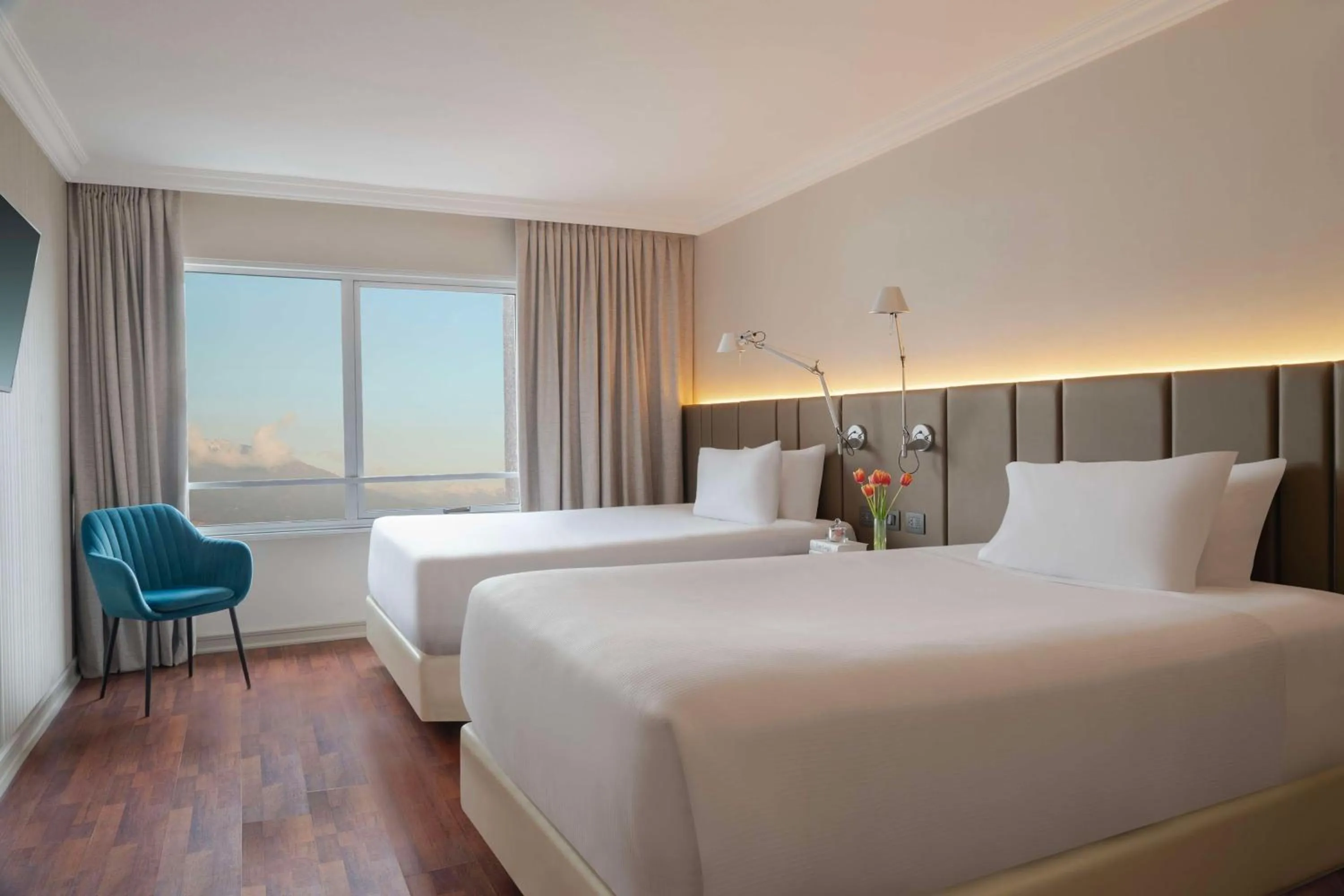 Bedroom, Bed in NH Ciudad de Santiago