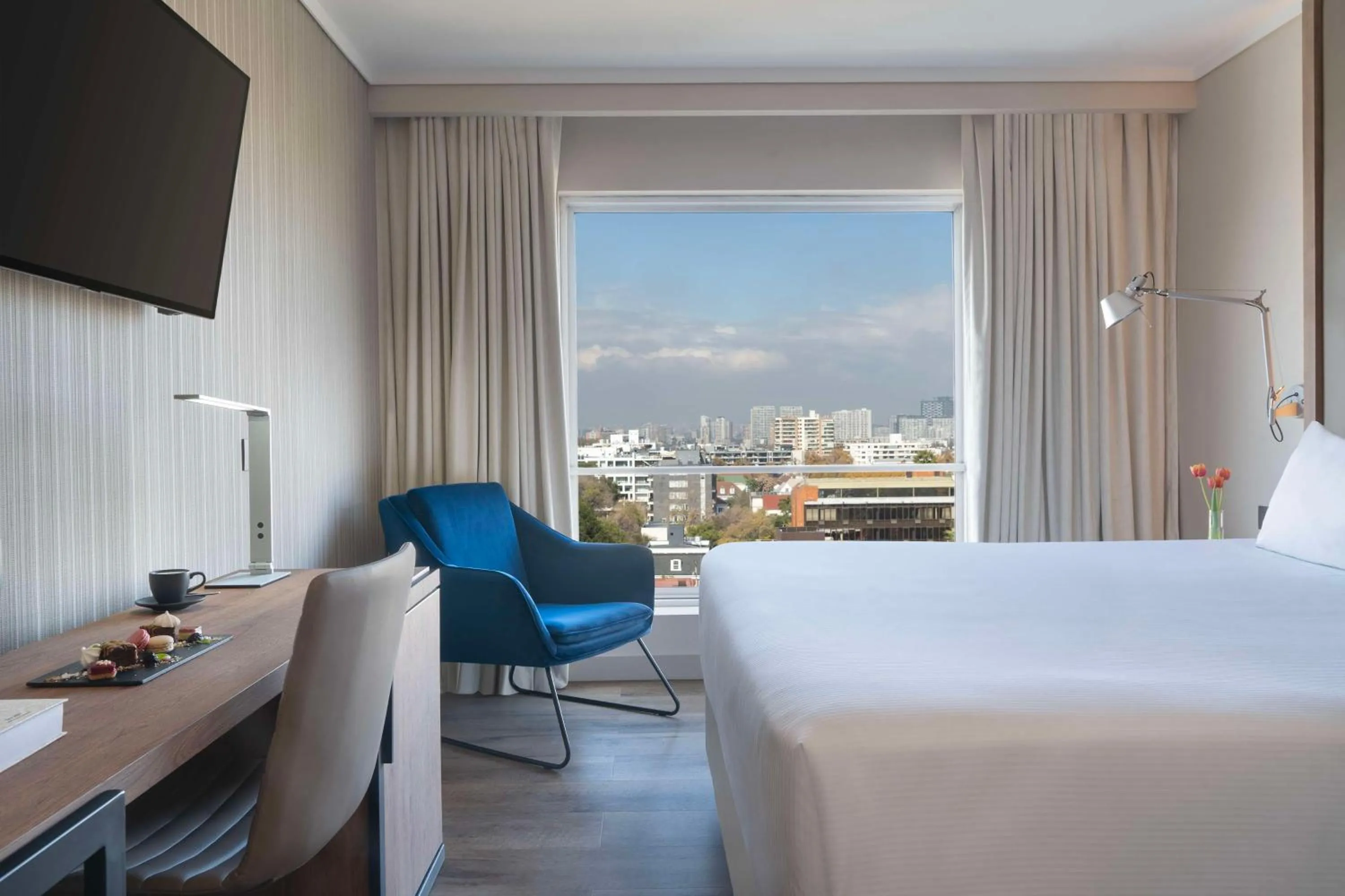 Bedroom, Bed in NH Ciudad de Santiago