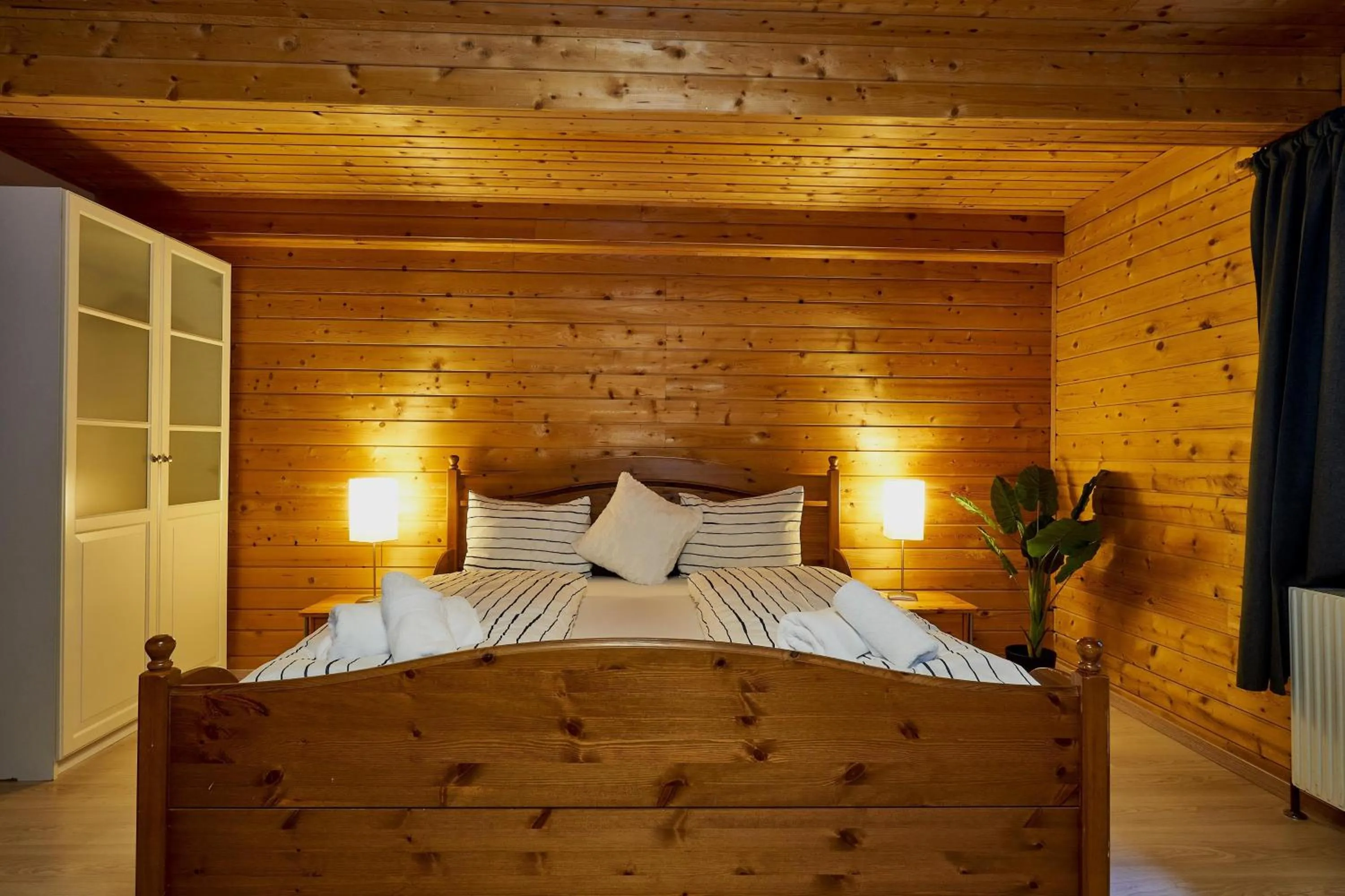 Bedroom, Bed in The Art and Sporthotel