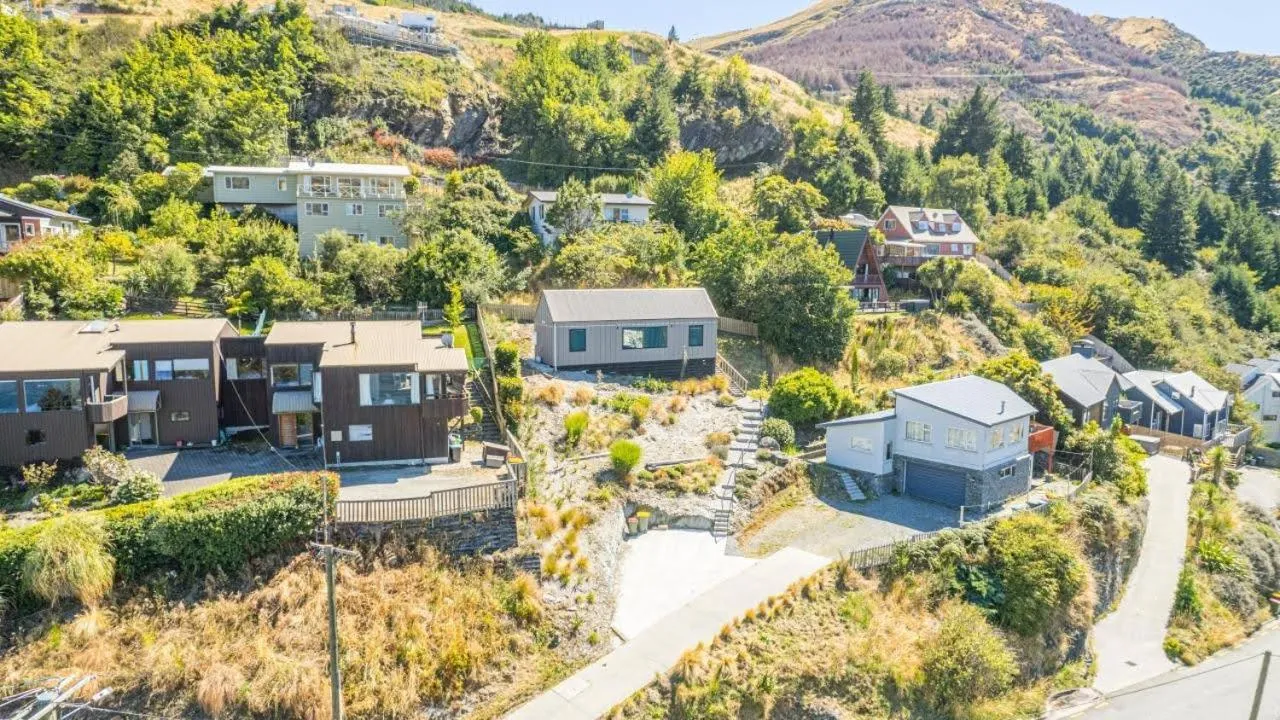 Property building in Picture Perfect - Queenstown Holiday Home